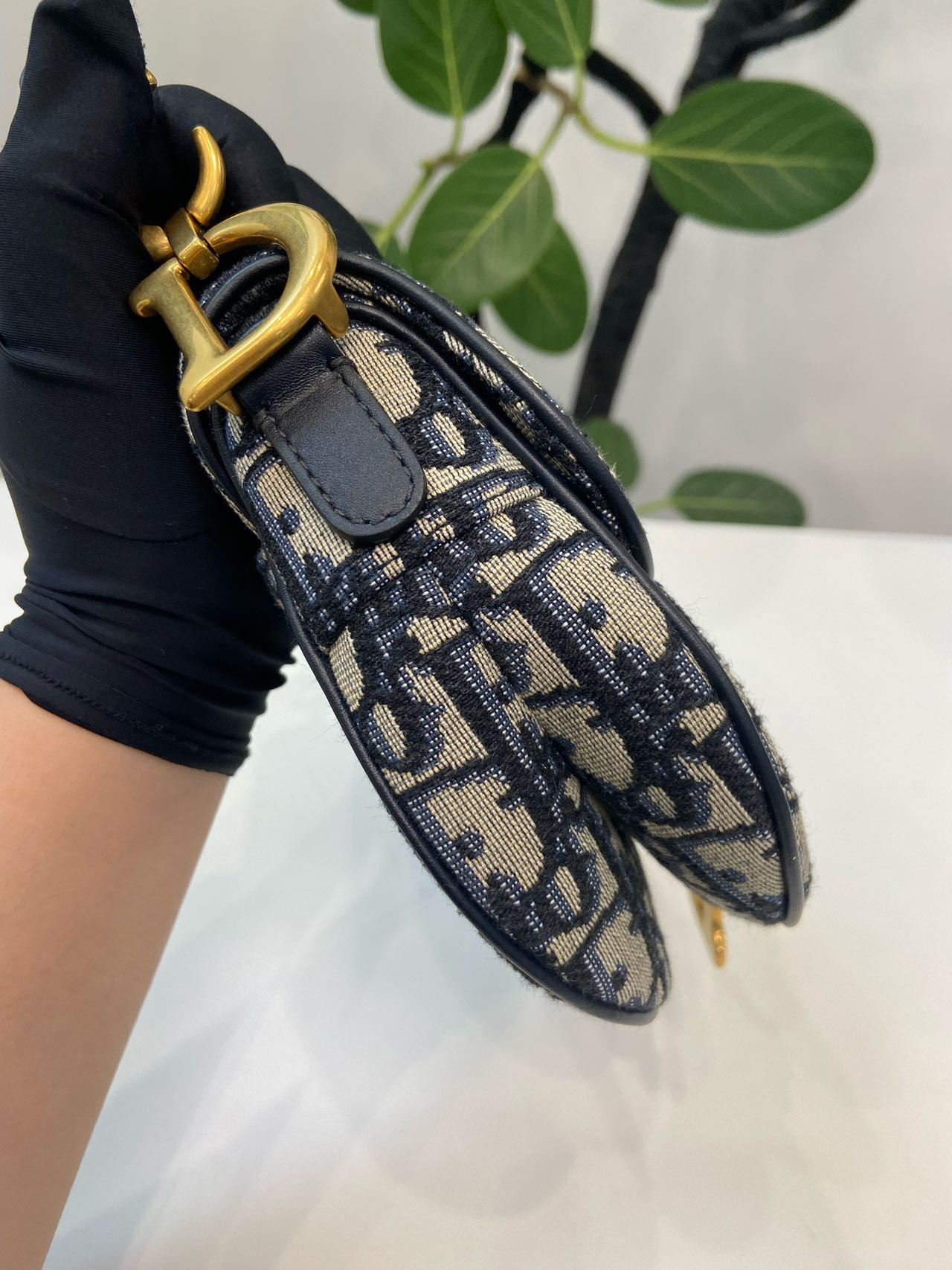 Pre-owned Certified  Dior Mini Saddle in Blue Oblique Canvas, w/ dust bag, strap