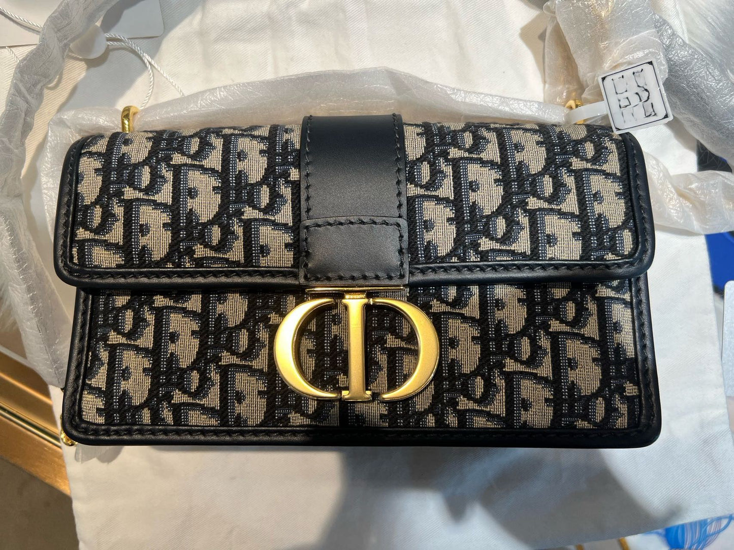 Pre-owned Certified Dior Small 30 Montaigne East-West with Chain in Blue Oblique Canvas with Golden Hardware, w/full set