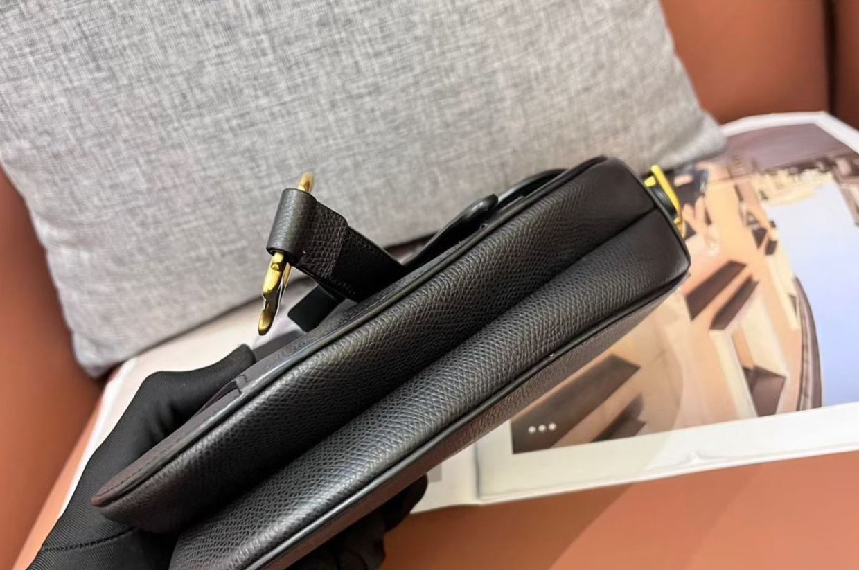 Pre-owned Certified Dior Mini Saddle in Black Grained Calfskin with Golden Hardware, 2018, w/dust bag