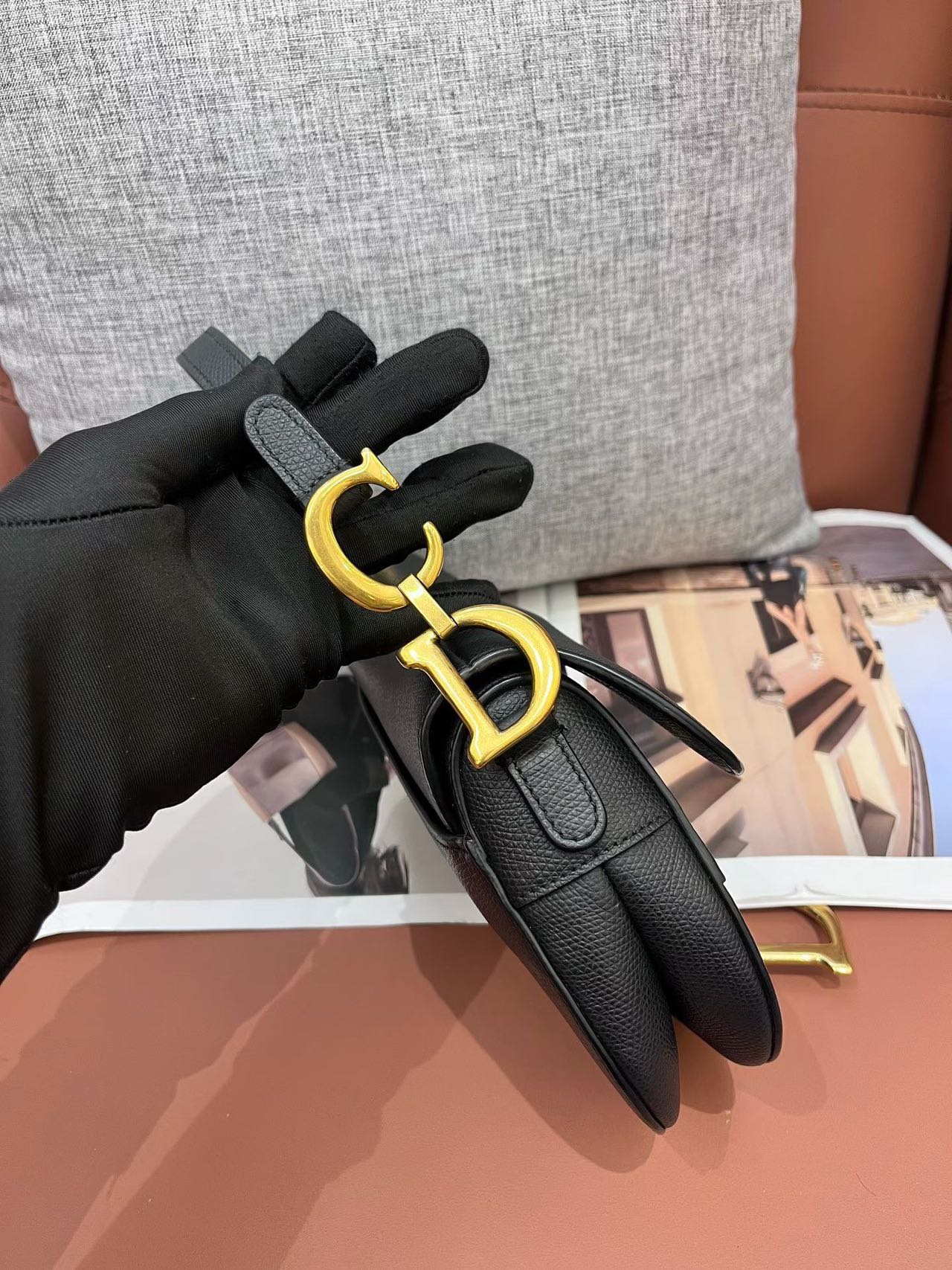 Pre-owned Certified Dior Mini Saddle in Black Grained Calfskin with Golden Hardware, 2018, w/dust bag