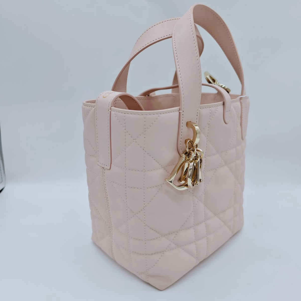 Pre-owned Certified Dior Small Toujour Vertical Tote Pink Powder Leather with Golden Hardware, 2026, w/full set