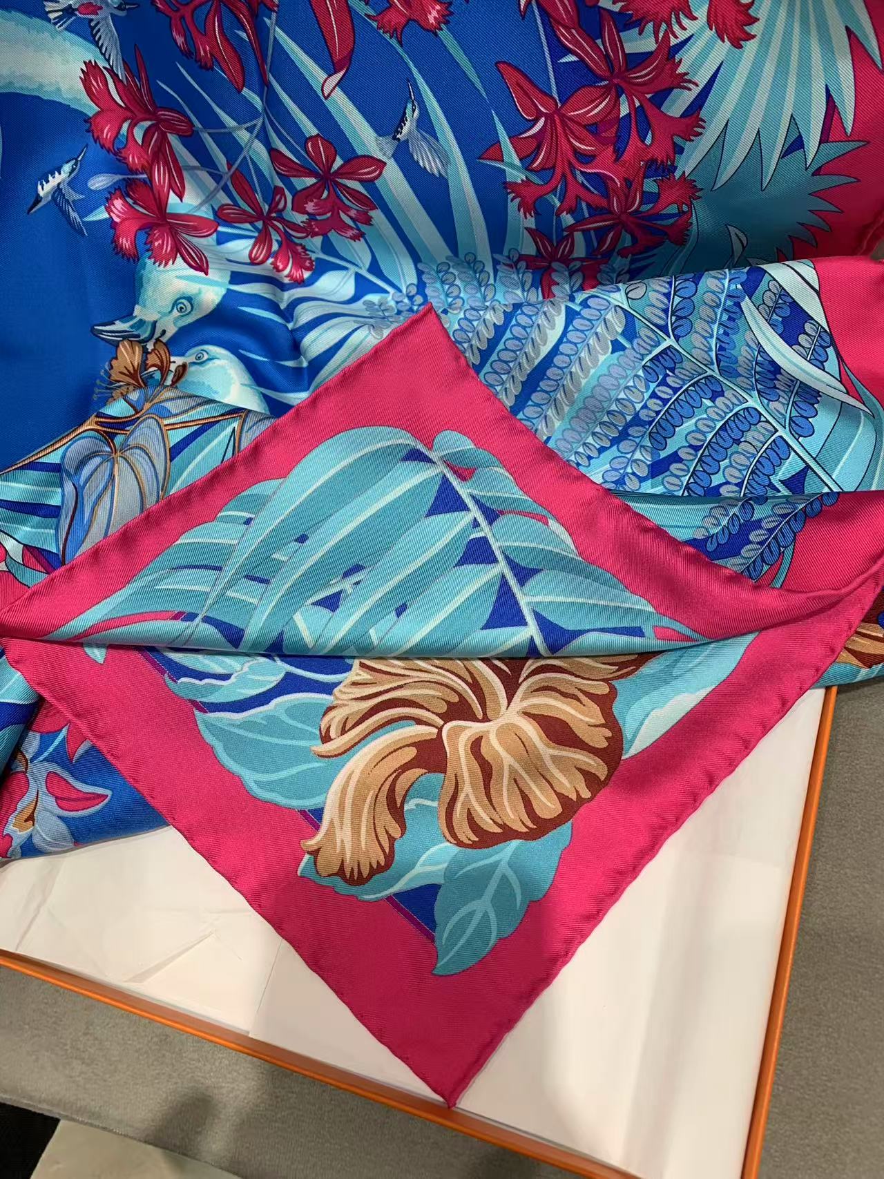 Pre-owned Certified Hermes Silk Scarf "Flamingo Party", 90x90, w/ box