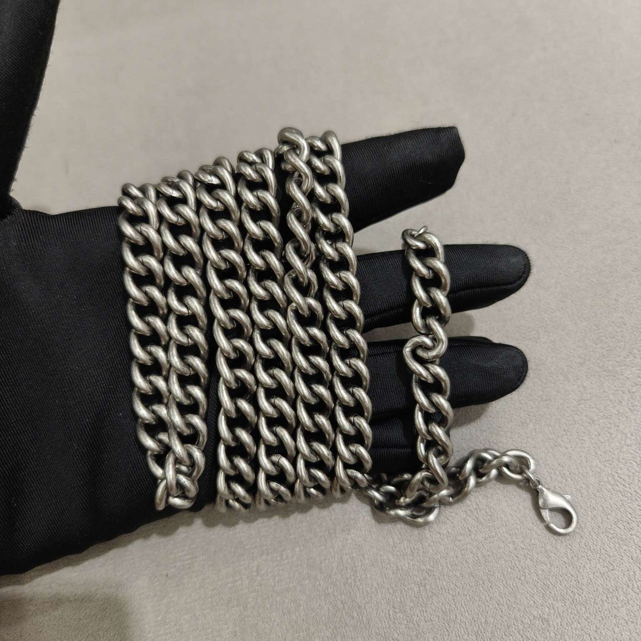 Pre-owned Certified Gucci Dionysus Wallet on Chain in Black Grained Leather with Crystal Hardware, w/full set