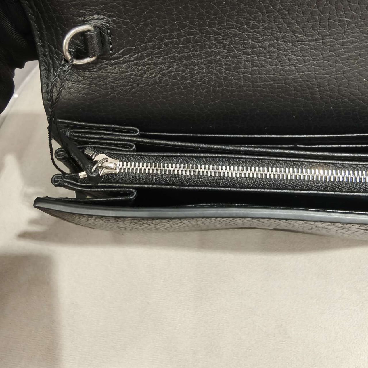 Pre-owned Certified Gucci Dionysus Wallet on Chain in Black Grained Leather with Crystal Hardware, w/full set