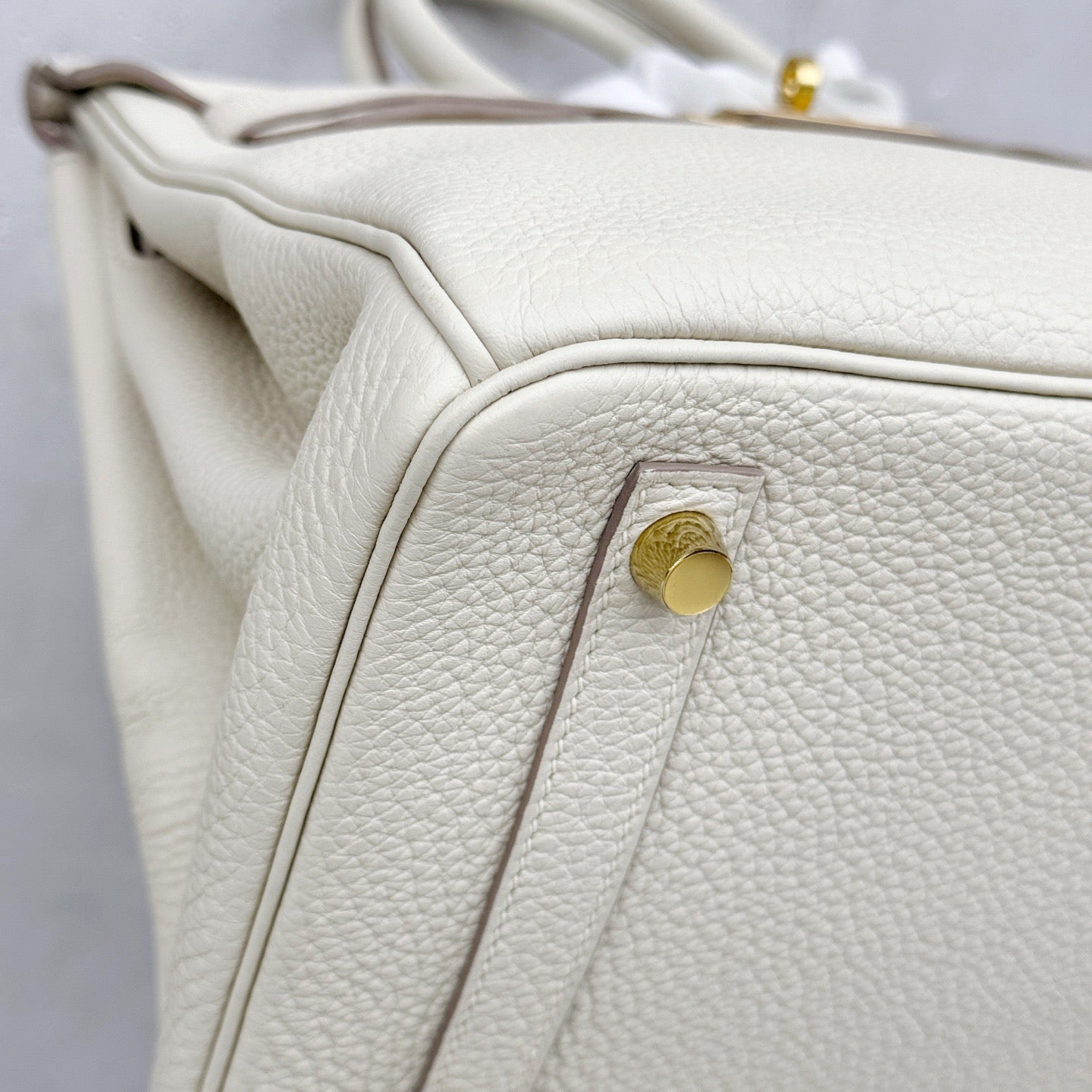 Pre-owned Certified Hermes Birkin 30 in Craie Togo Leather with Golden Hardware, 2020, w/ dust bag, lock and key, rain coat