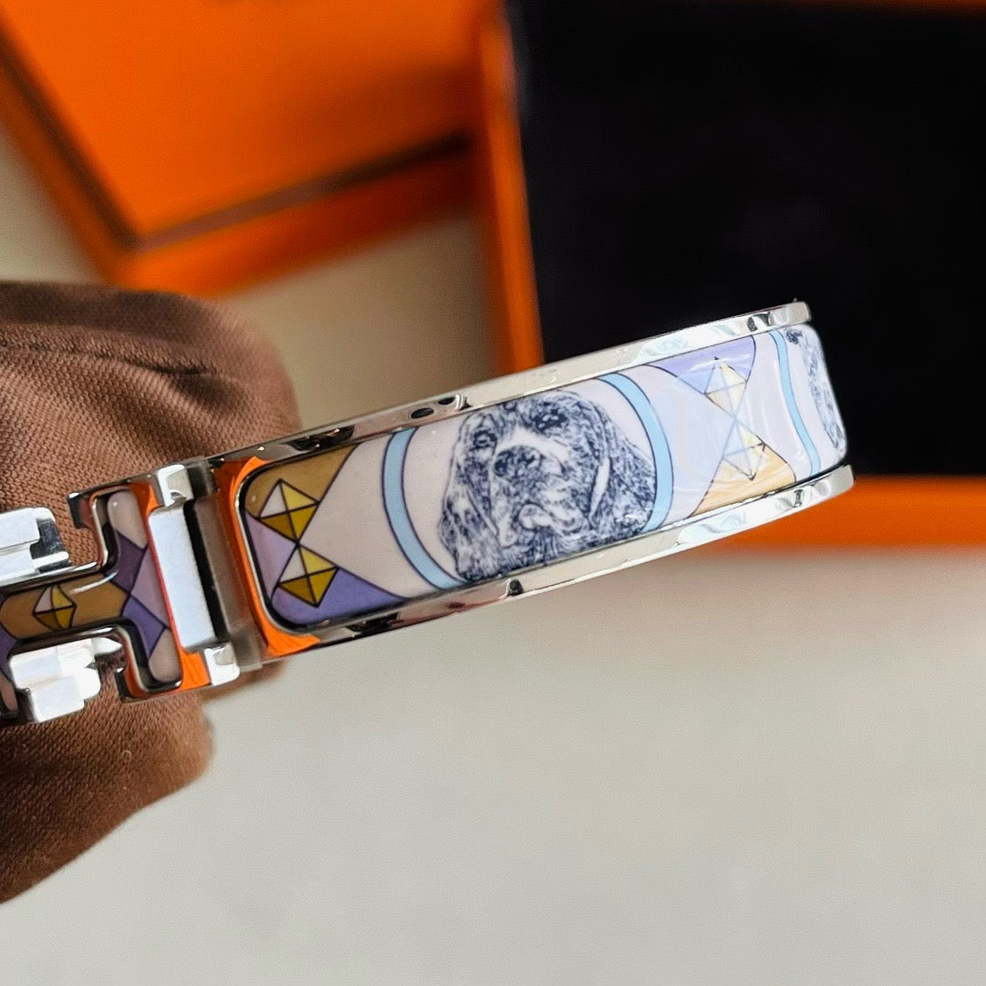 Pre-owned Hermes H Clic Clac Enamel Bracelet, Special Edition, Size PM, Brand New with stickers, box, dust bag