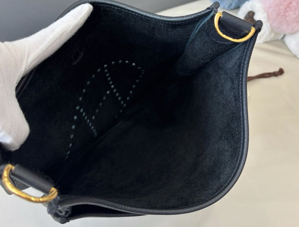 Pre-owned Certified Hermes Evelyne 29 bag in Black Taurillon Clemence leather with Golden Hardware, 2023, w/dust bag