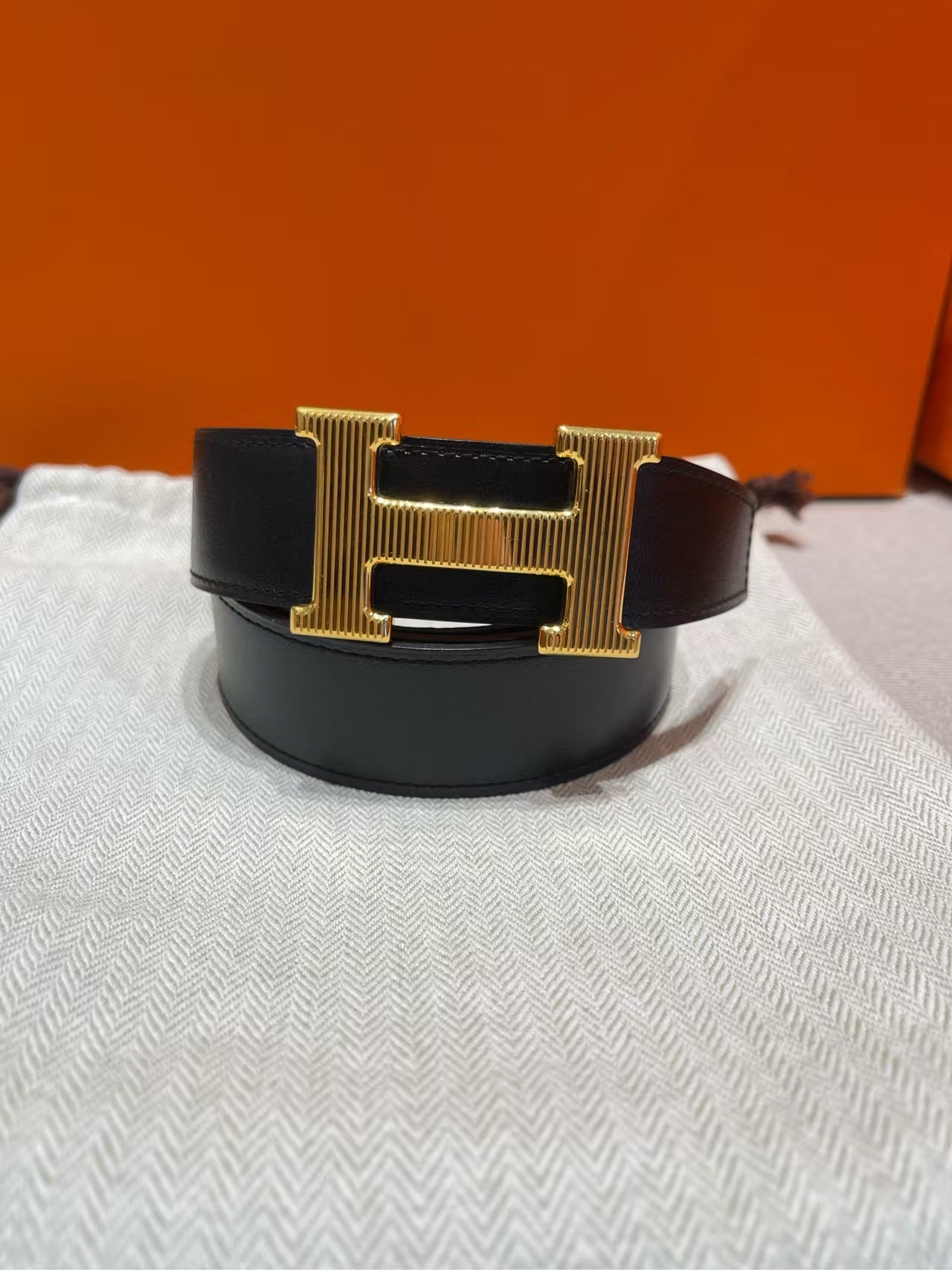 Pre-owned Hermes H Buckle Belt Black with Golden Brown Golden Hardware, Size 95, 2020, w/ dust bag