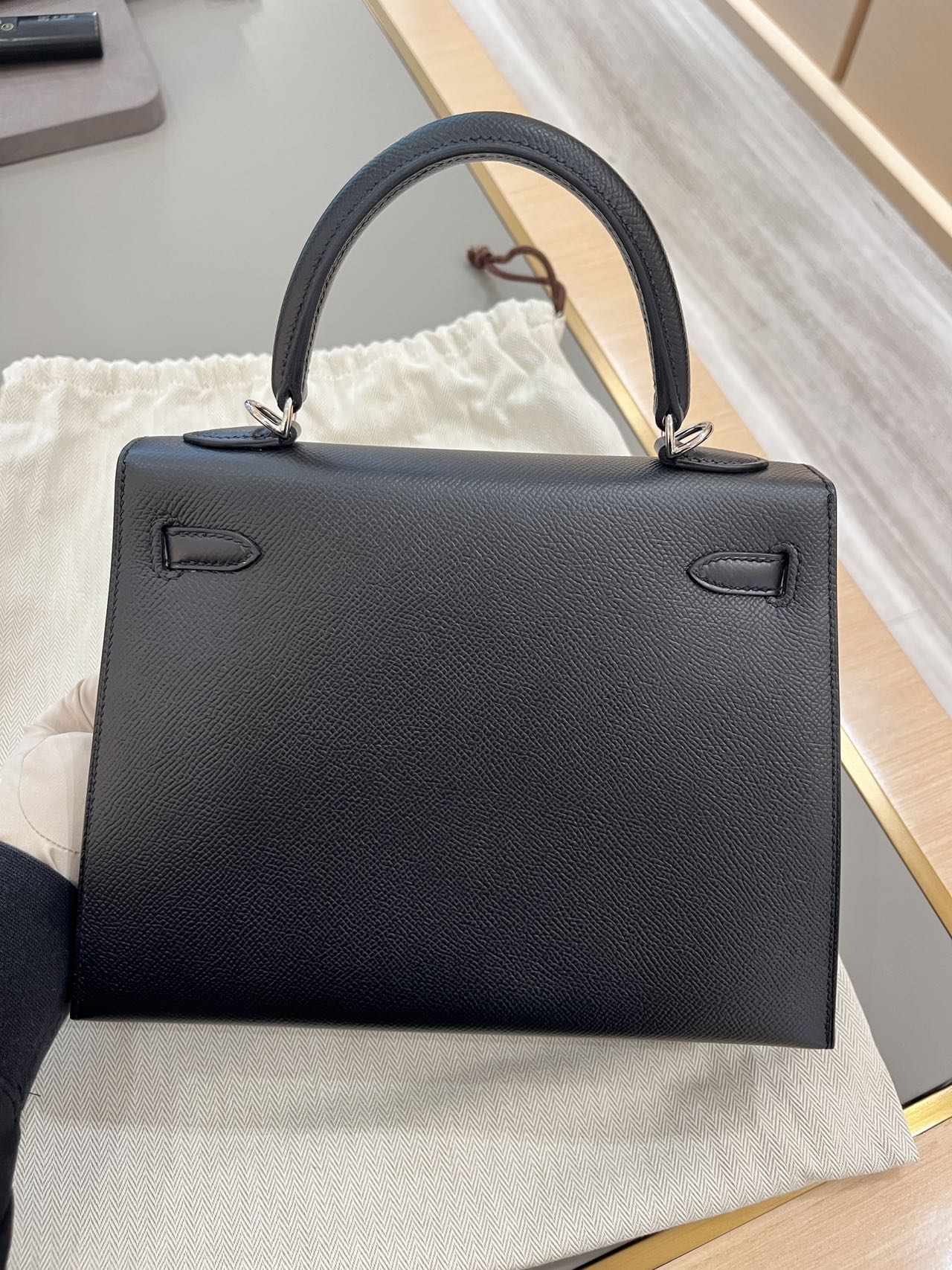 Pre-owned Certified Hermes Kelly 25 Sellier in Black Epsom Leather with Palladium Hardware, 2017, w/ Full Set