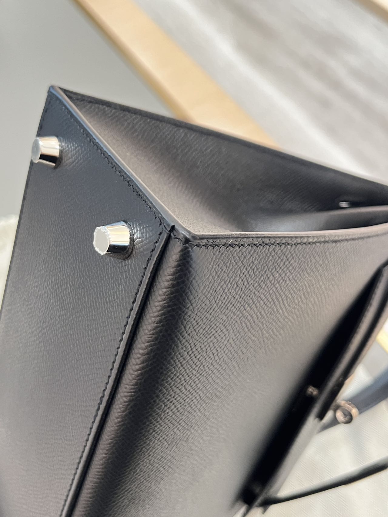 Pre-owned Certified Hermes Kelly 25 Sellier in Black Epsom Leather with Palladium Hardware, 2017, w/ Full Set