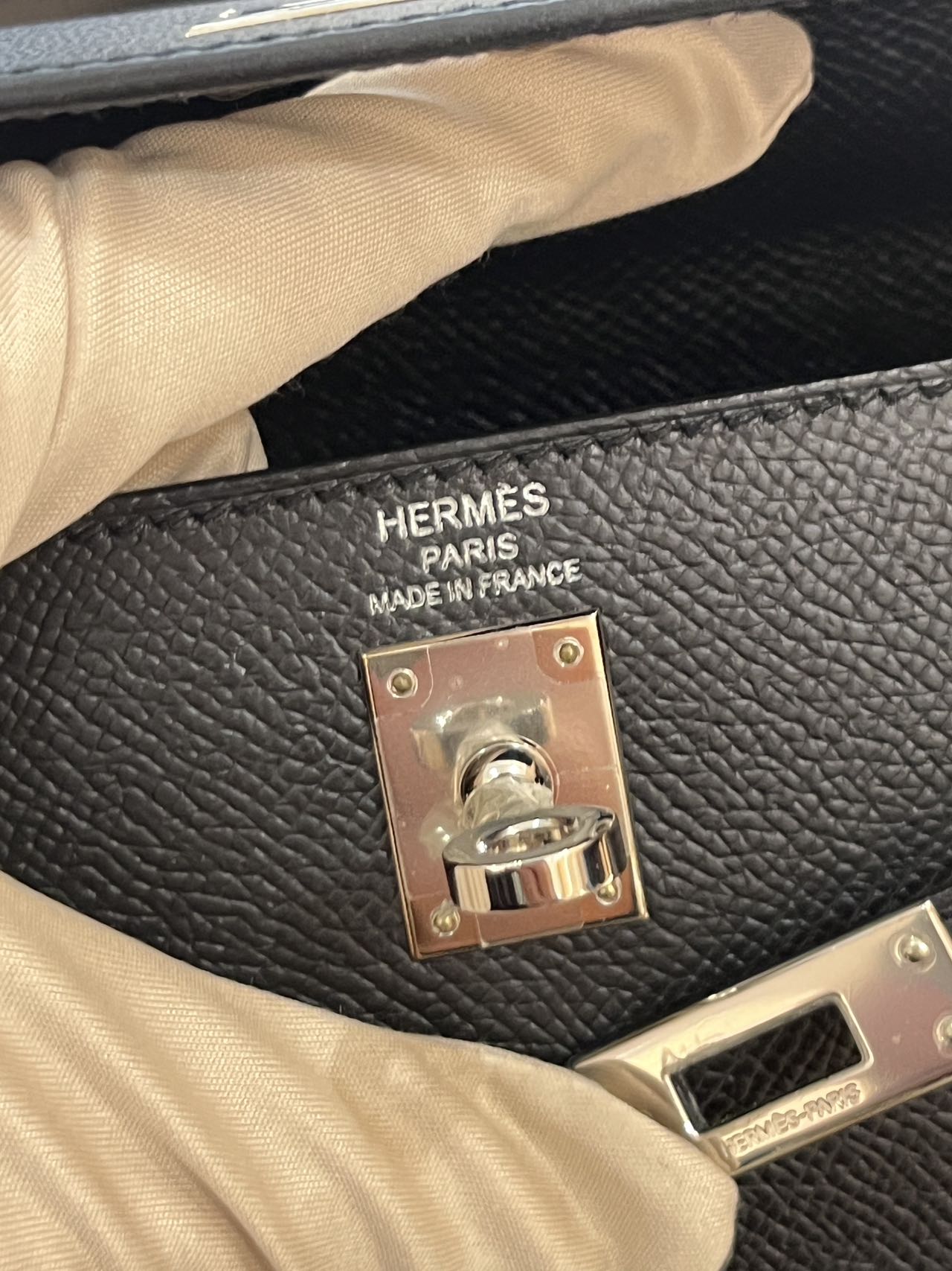 Pre-owned Certified Hermes Kelly 25 Sellier in Black Epsom Leather with Palladium Hardware, 2017, w/ Full Set