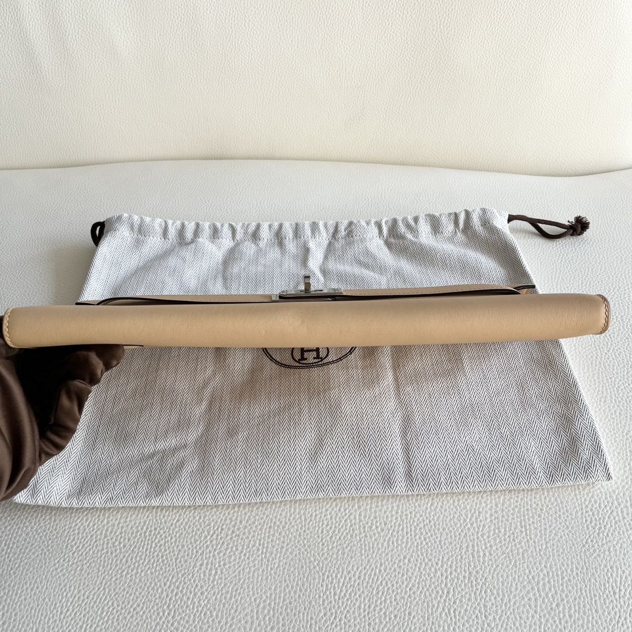Pre-owned Certified Hermes Kelly Cut in 21 Naturel-Sable Swift Leather with Silver Hardware, 2016, w/ Dust bag
