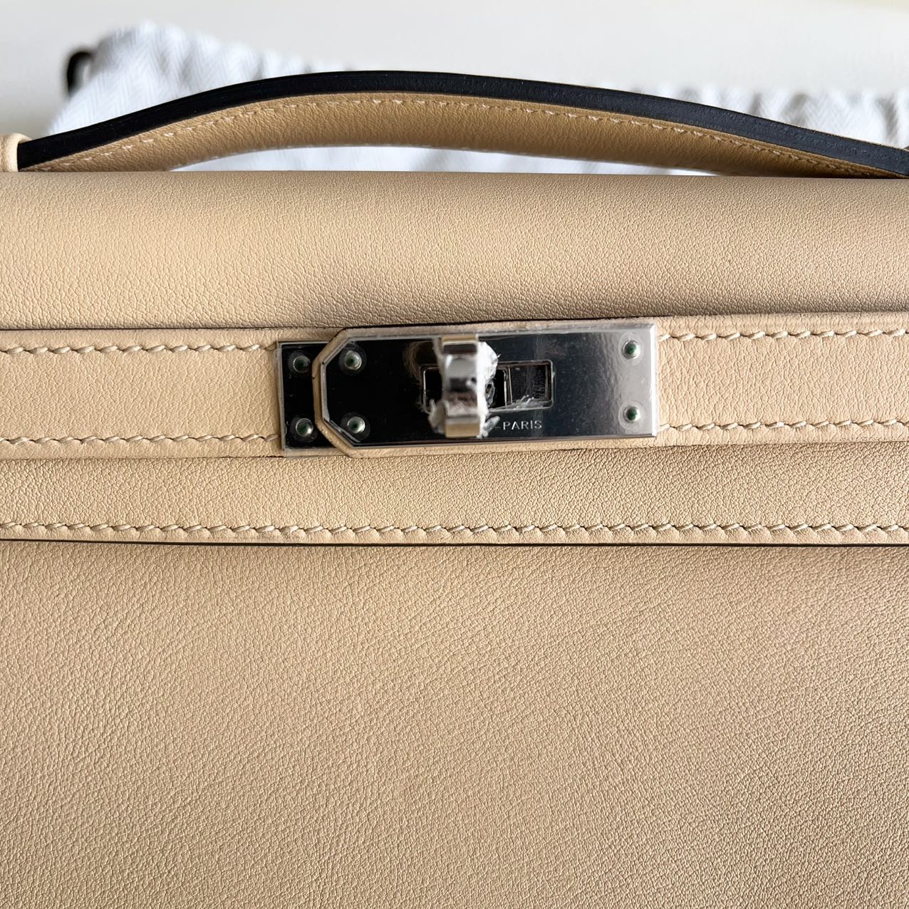 Pre-owned Certified Hermes Kelly Cut in 21 Naturel-Sable Swift Leather with Silver Hardware, 2016, w/ Dust bag