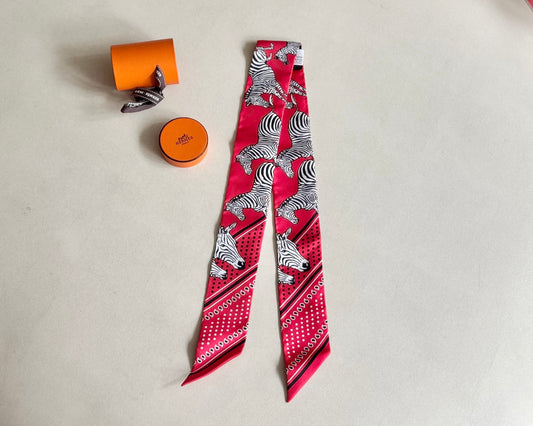 Pre-owned Certified Hermes Silk Twilly “Less Zebres” in Red and White, w/box