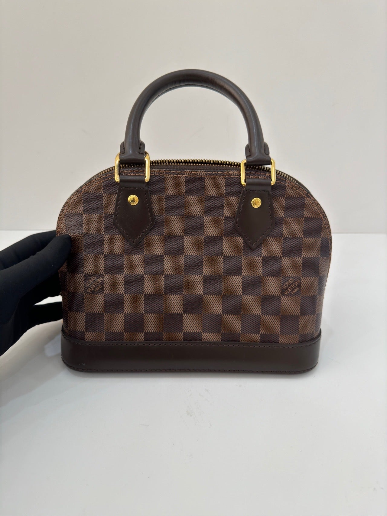 Новые драгоценные камни | Подержанный LV Louis Vuitton Alma BB Damier Ebene