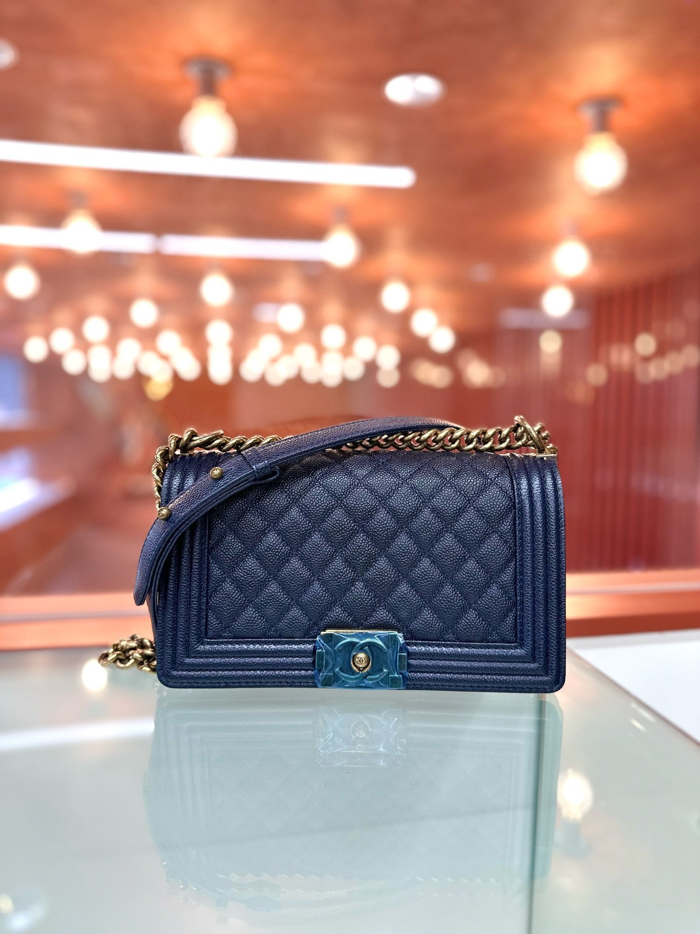 Pre-owned Chanel Le Boy Medium Navy Blue Caviar Leather, 2015, S condition