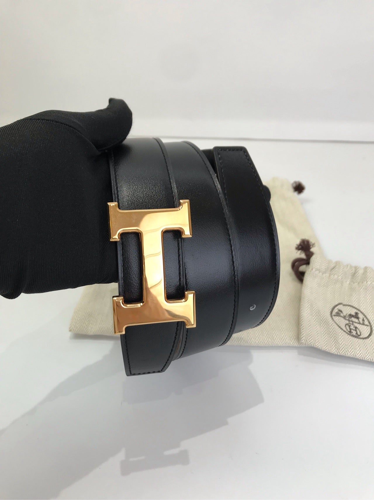 New Gems | Pre-owned Hermes H Belt Black w/ Gold Hardware size 75