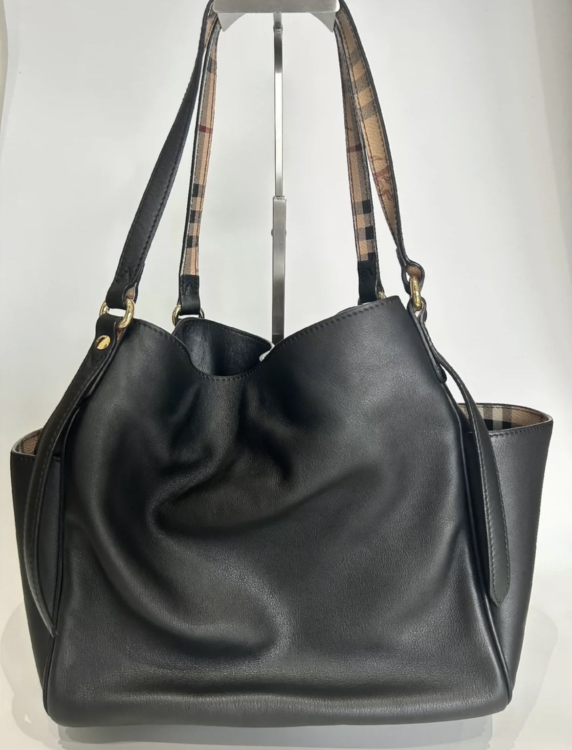 Pre-owned Burberry Canterbury Tote Black Leather