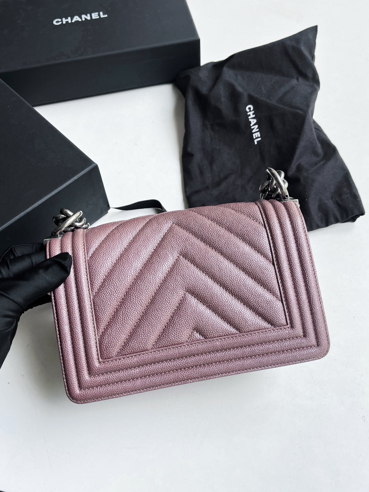 Pre-owned Chanel Le Boy Small Rose Pink Caviar Leather Chevron Quilt