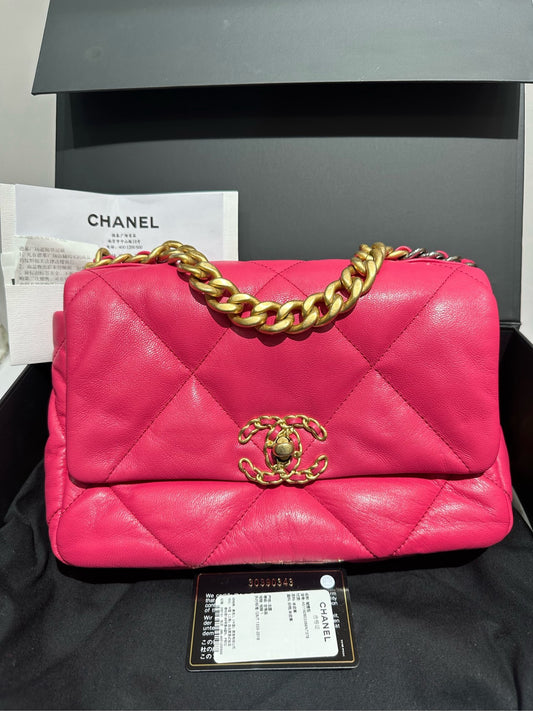 New Gems | Pre-owned Chanel 19 Small Hot Pink Leather Full Set