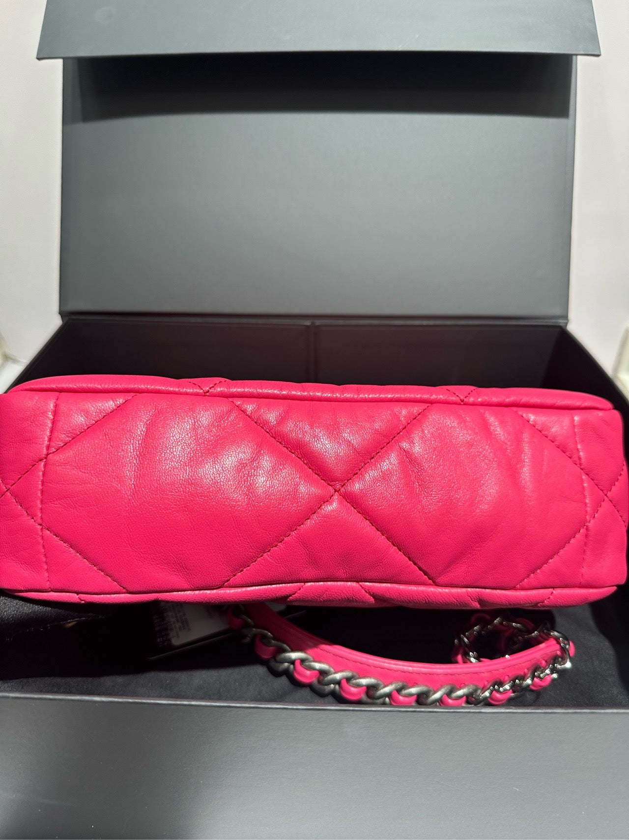 New Gems | Pre-owned Chanel 19 Small Hot Pink Leather Full Set