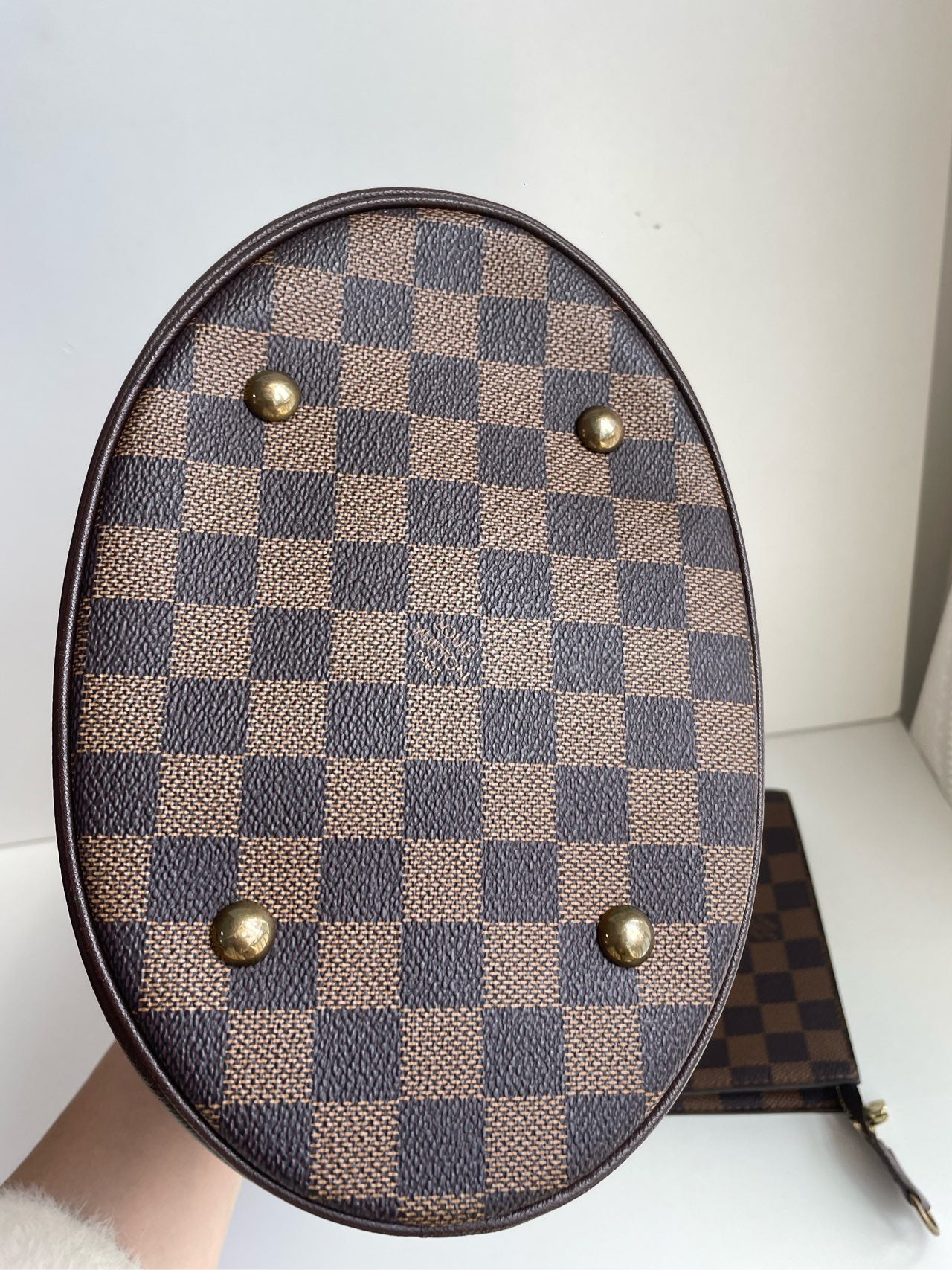 New Gems | Pre-owned LV Louis Vuitton Vintage Bucket Damier Ebene with pouch