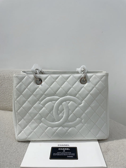 New Gems | Pre-owned Chanel GST White Caviar Leather w/ Silver Hardware