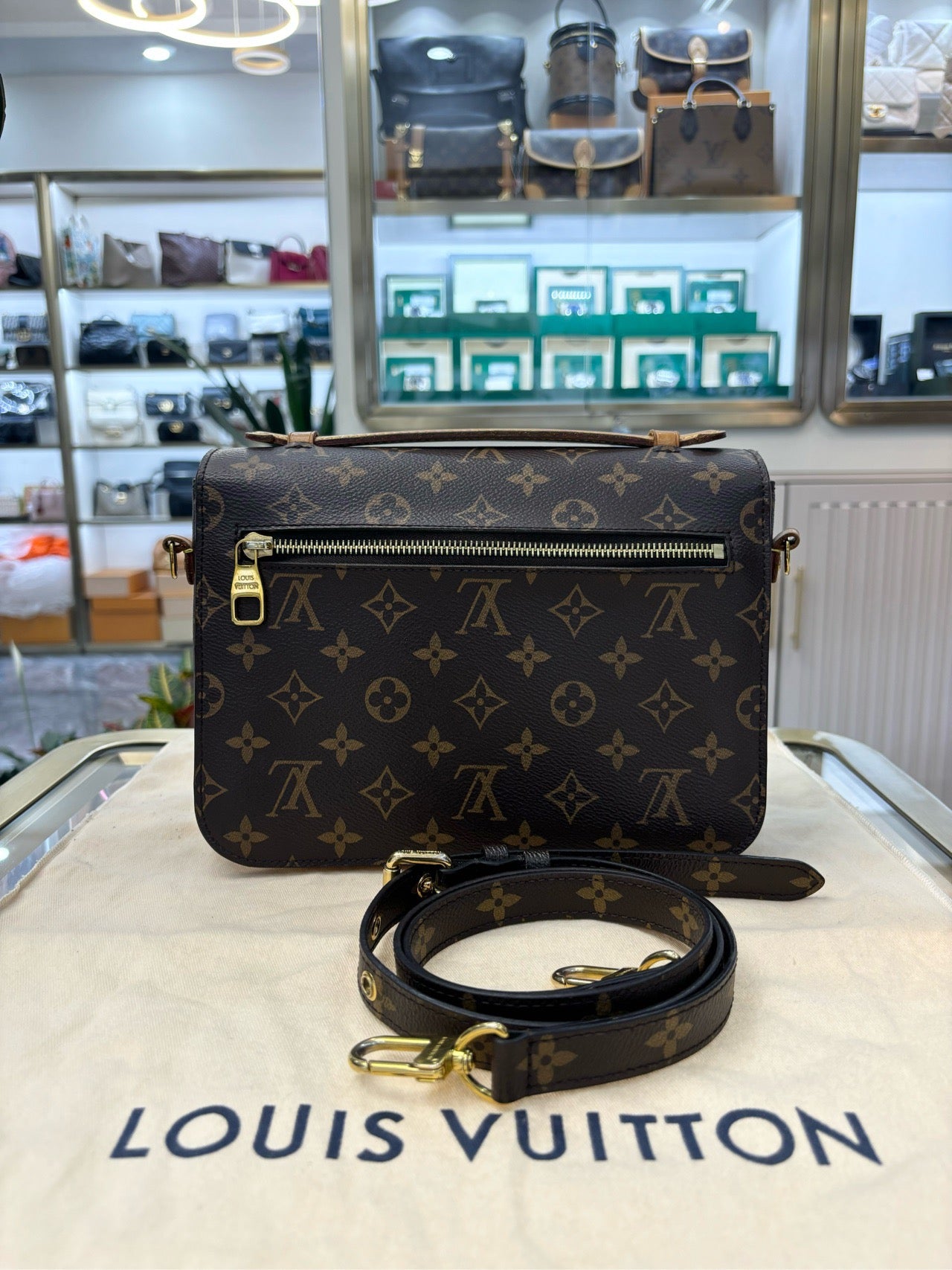 Pre-owned LV Pochette Metis Monogram, 2018, w/ dust bag