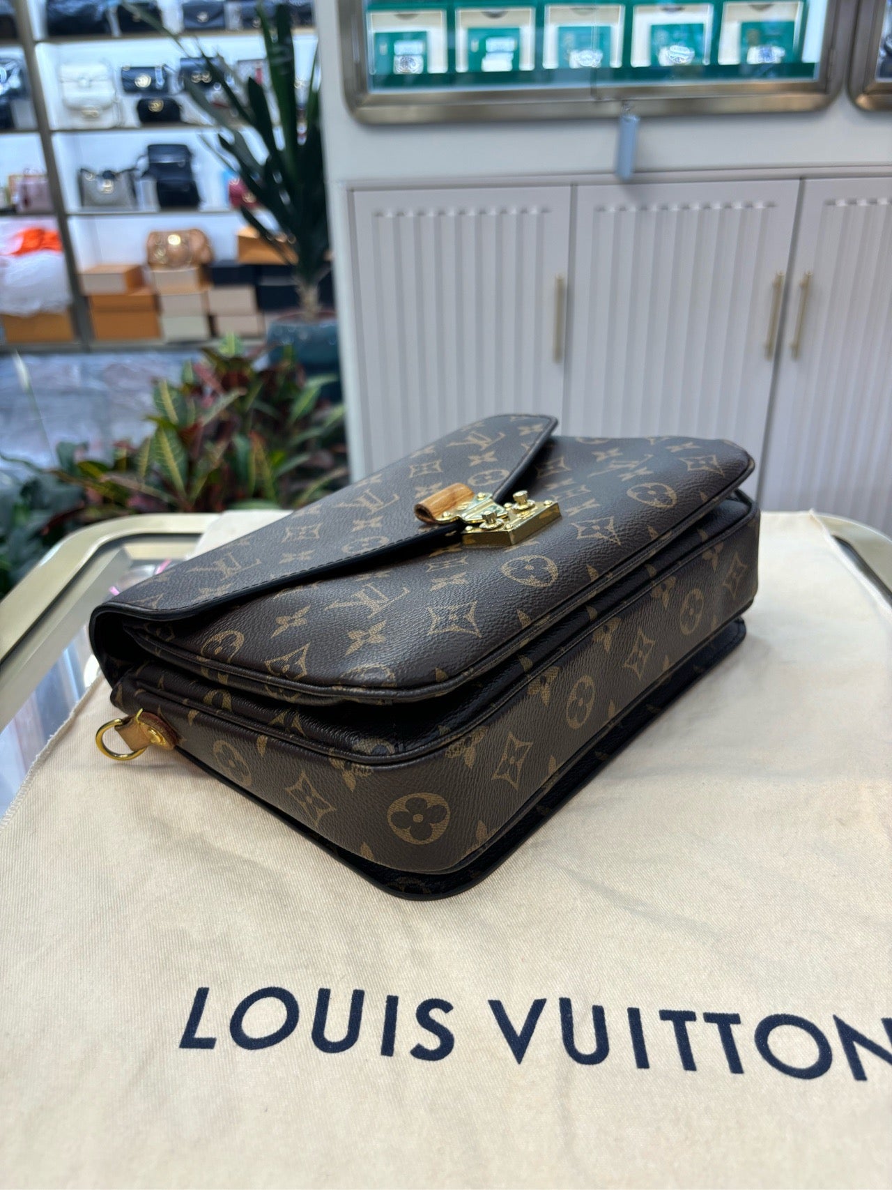 Pre-owned LV Pochette Metis Monogram, 2018, w/ dust bag