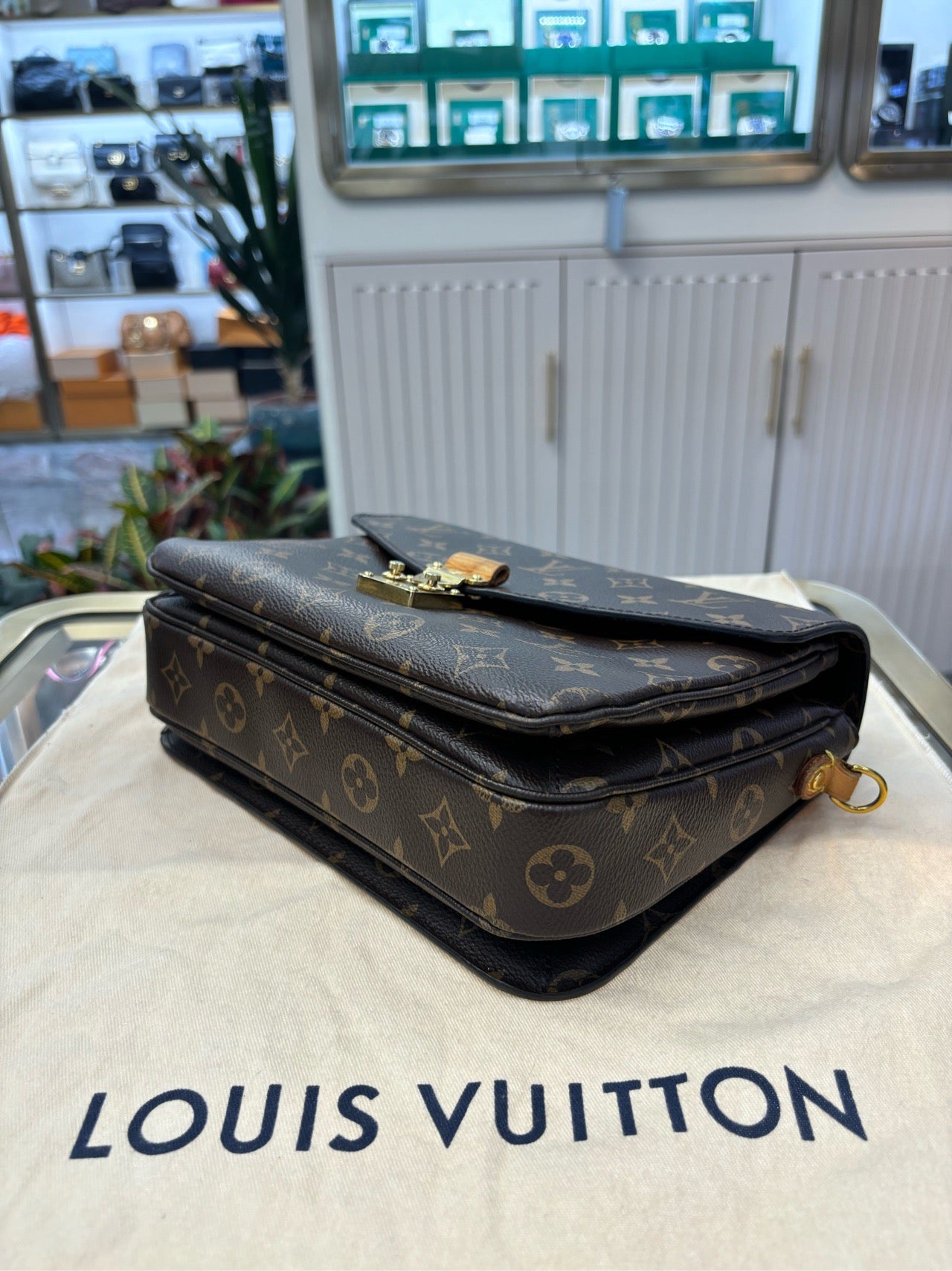 Pre-owned LV Pochette Metis Monogram, 2018, w/ dust bag