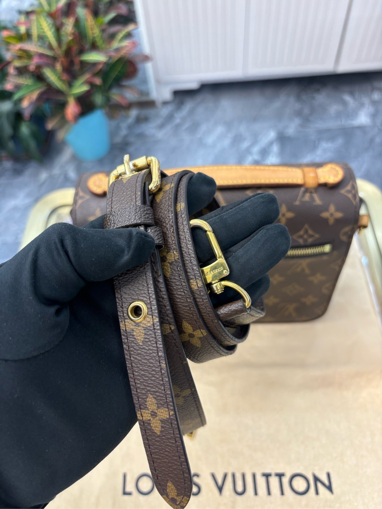 Pre-owned LV Pochette Metis Monogram, 2018, w/ dust bag