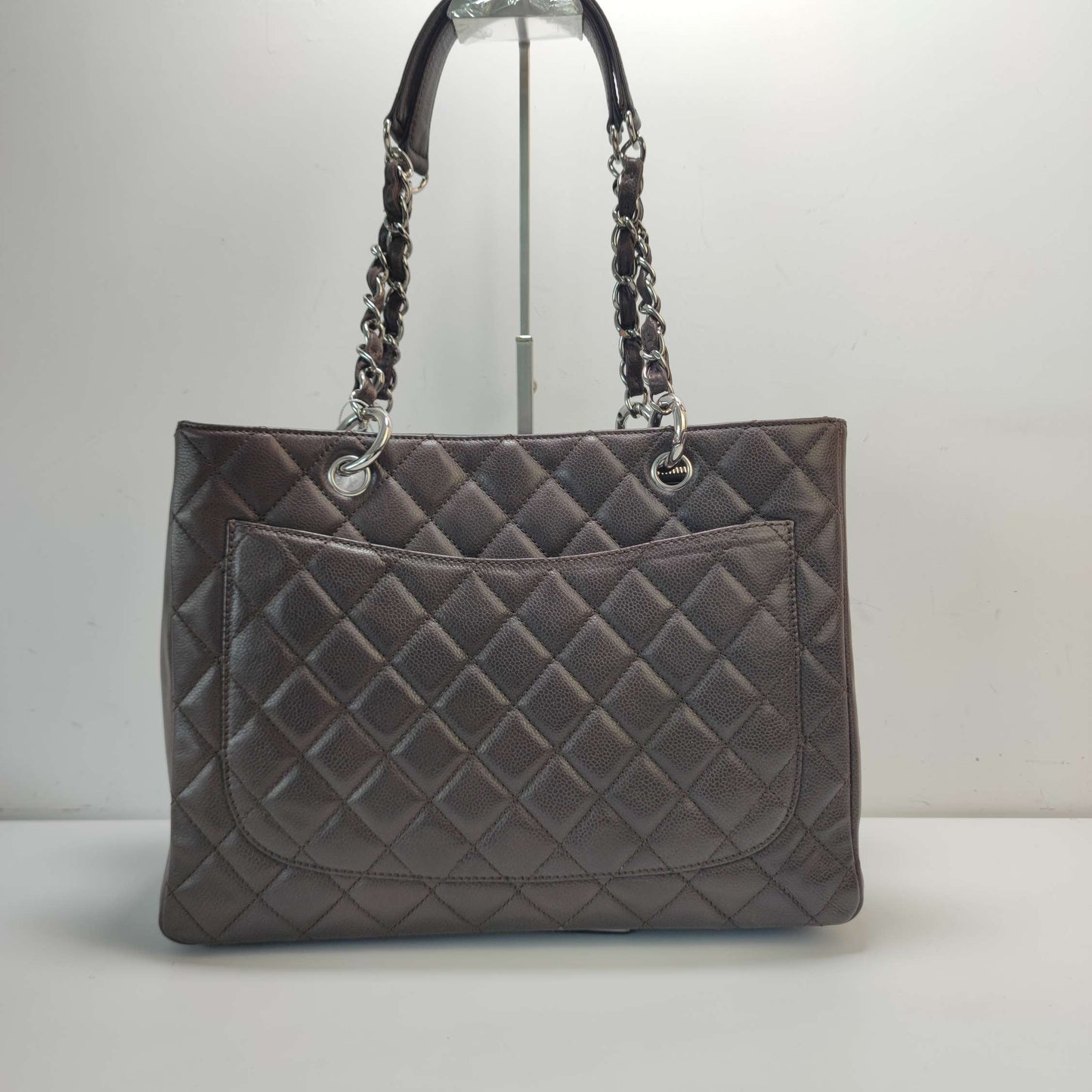 New Gems | Pre-owned Chanel GST in Dark Chocolate Brown Caviar Leather w/ silver hardware with black Card