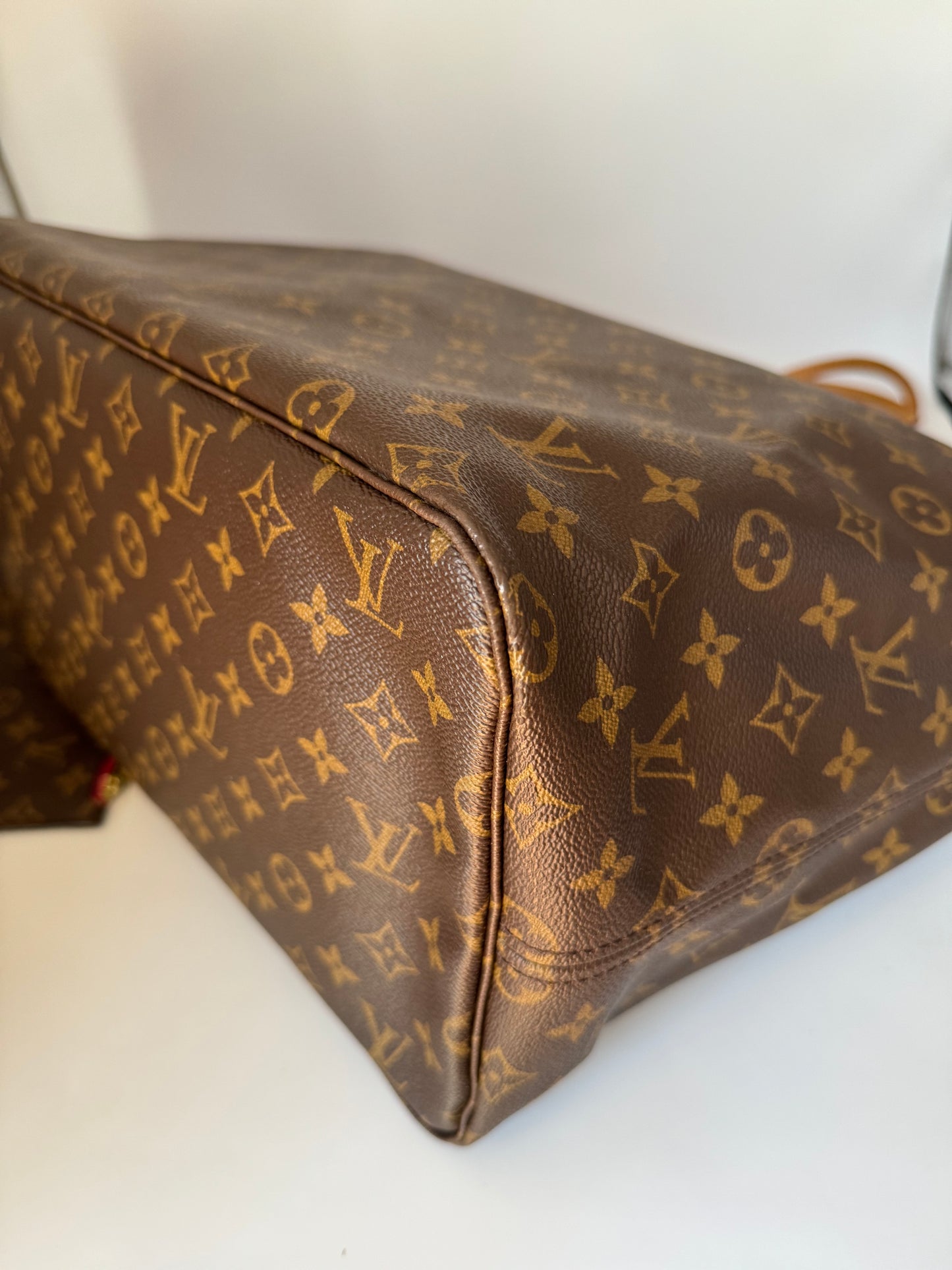 New Gems | Pre-owned LV Louis Vuitton Neverfull GM Monogram with Fuchsia Interior with Pouch