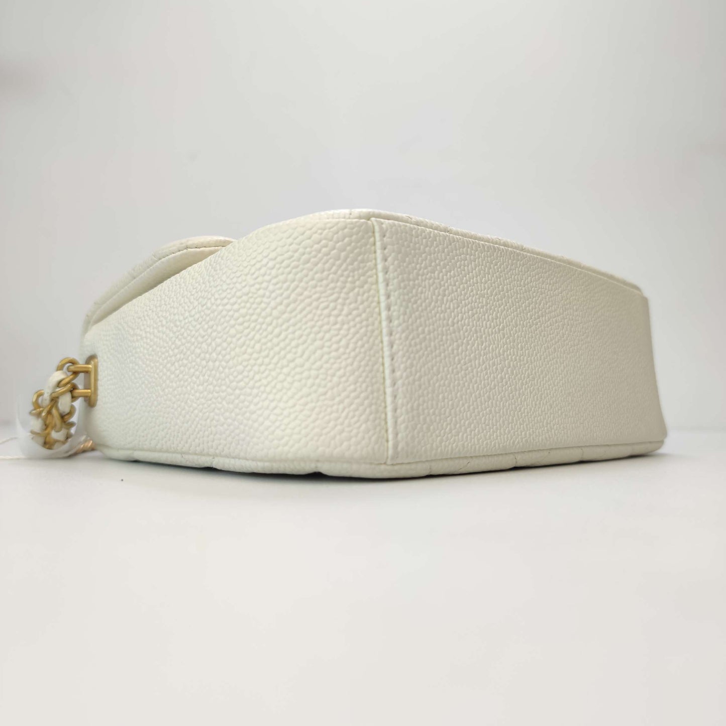 Pre-owned Chanel Soul Flap Mini White Caviar Leather with Microchip