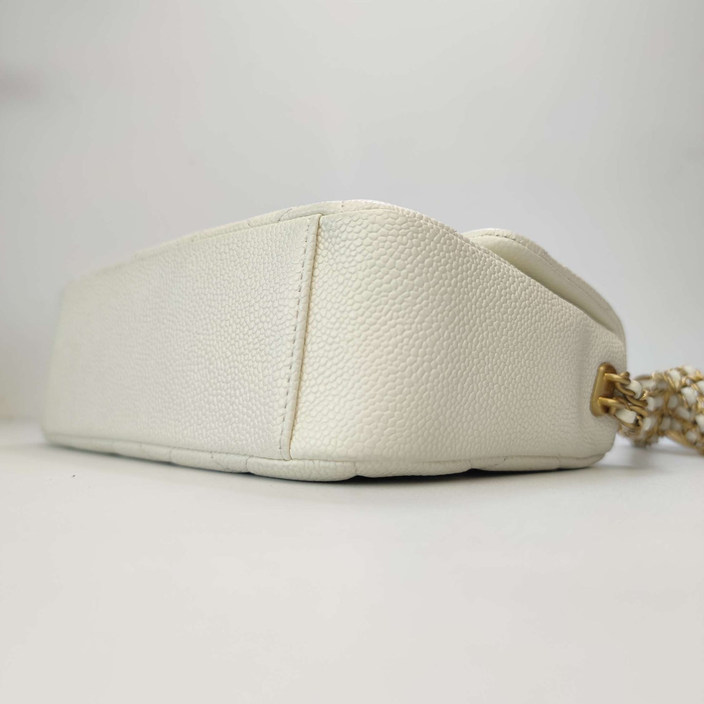 Pre-owned Chanel Soul Flap Mini White Caviar Leather with Microchip