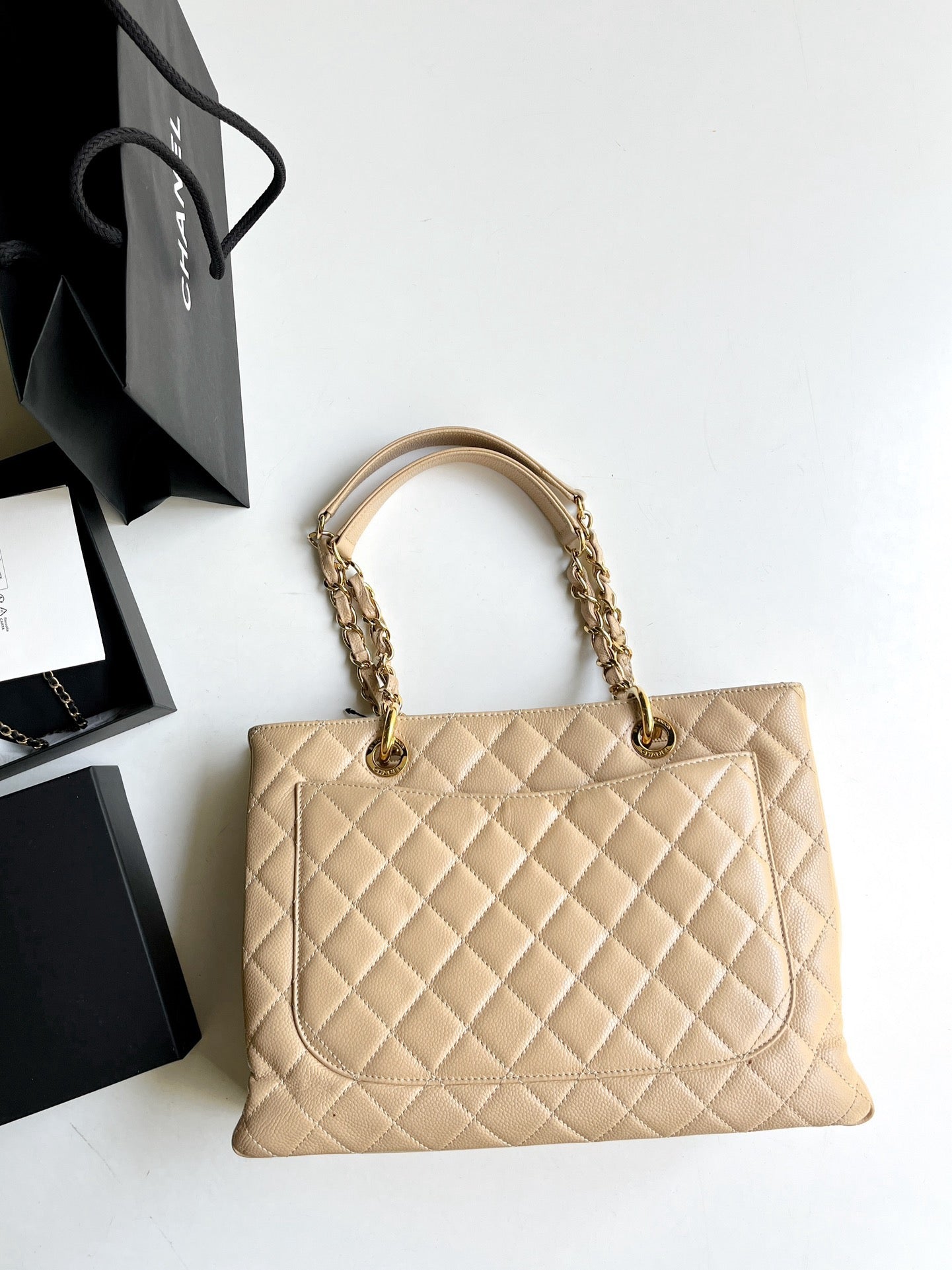 Pre-owned Chanel GST Beige Caviar Leather with Golden Hardware, w/ dust bag, mid 2012-2013