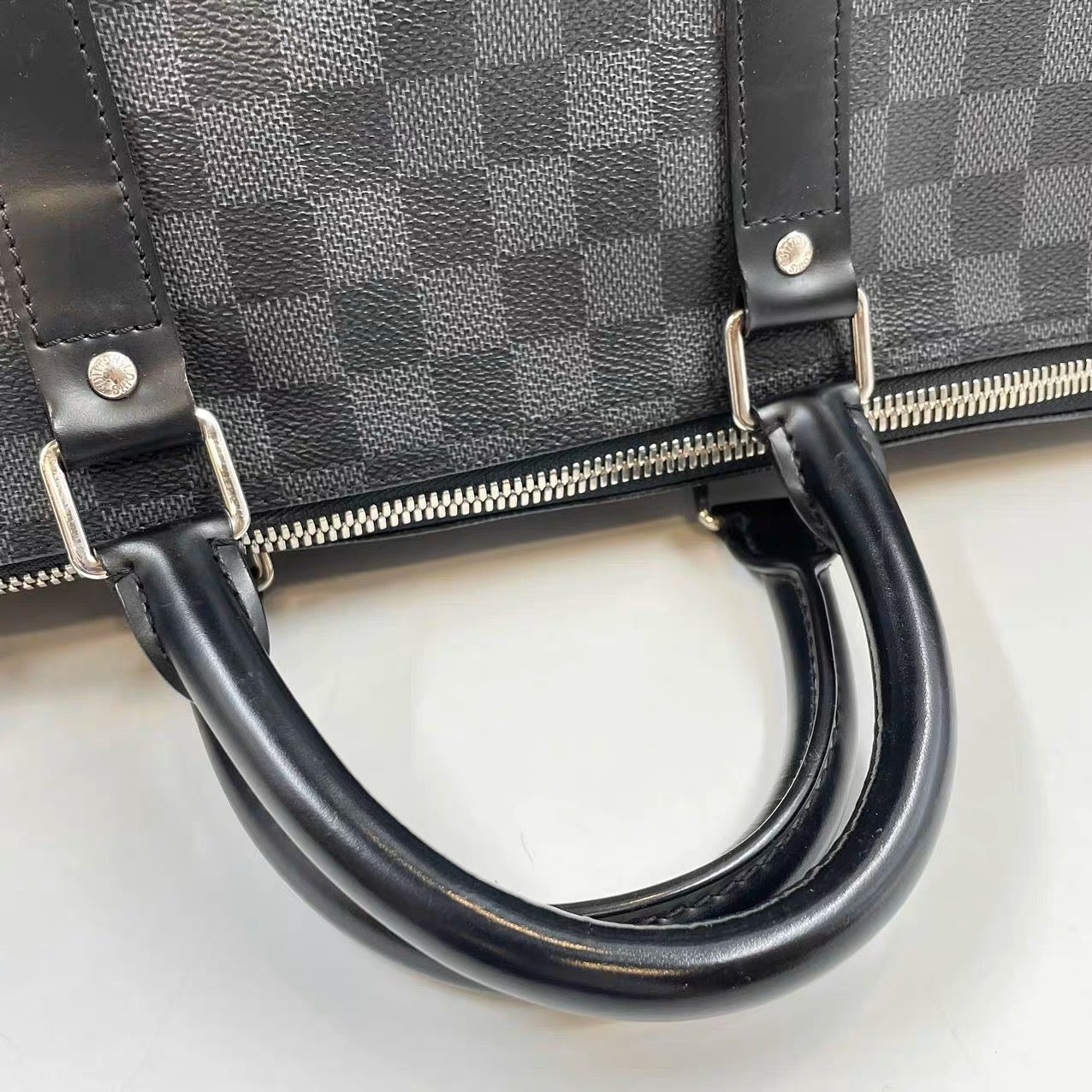 Buy Pre-Owned LOUIS VUITTON Keepall Bandouliére 55 Graphite