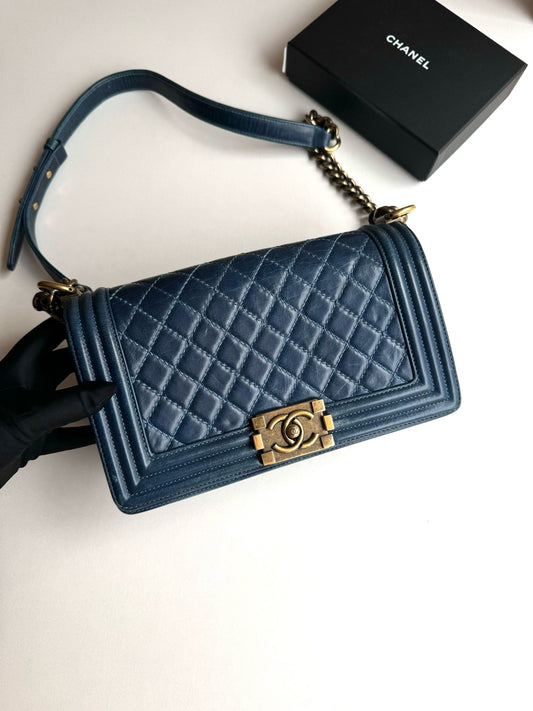 Pre-owned Chanel Le Boy Medium Navy Blue Waxy Leather with Golden Hardware w/ card! mid 2012-2013