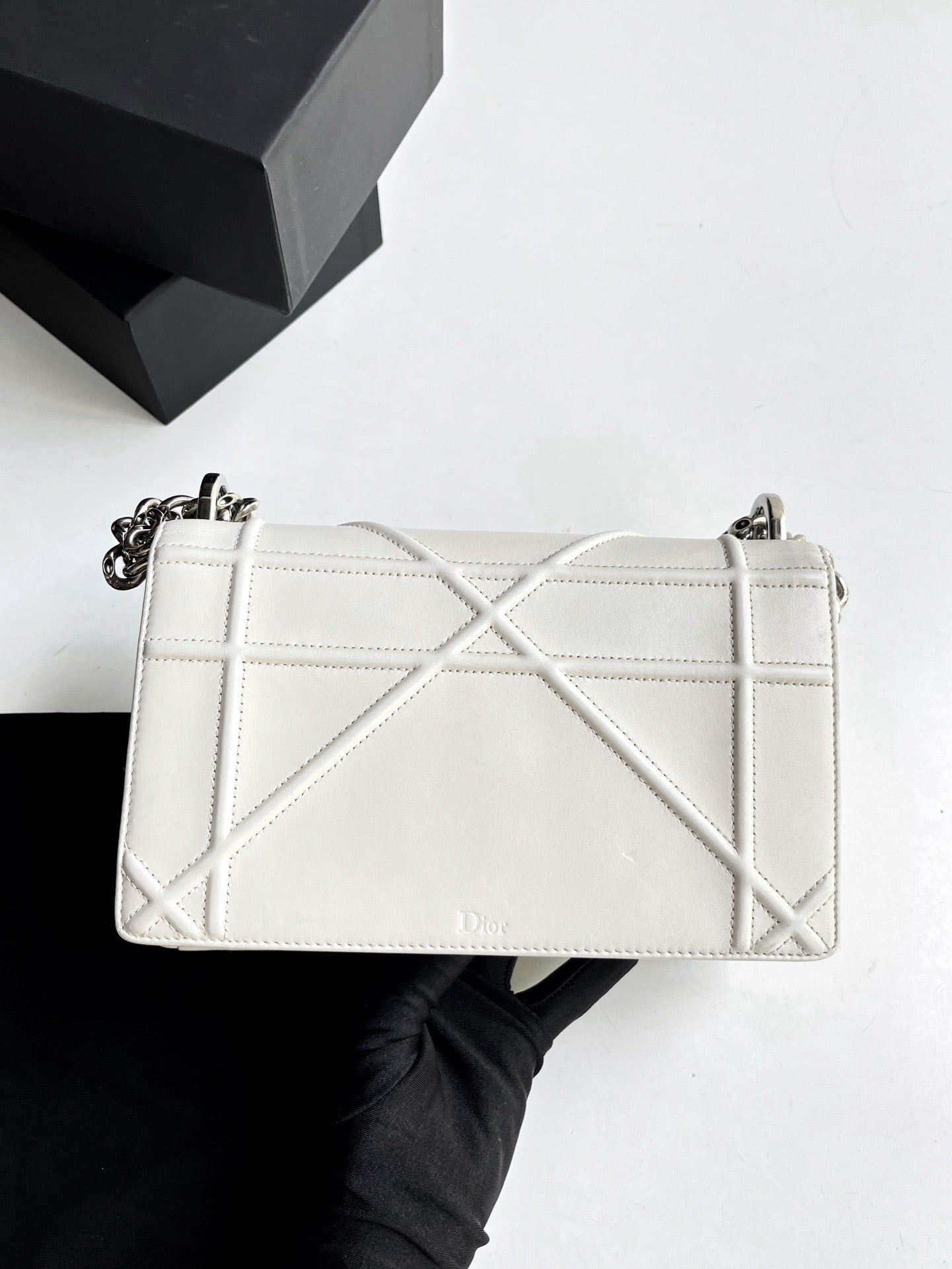 Pre-owned Dior Diorama Small White with Silver Hardware