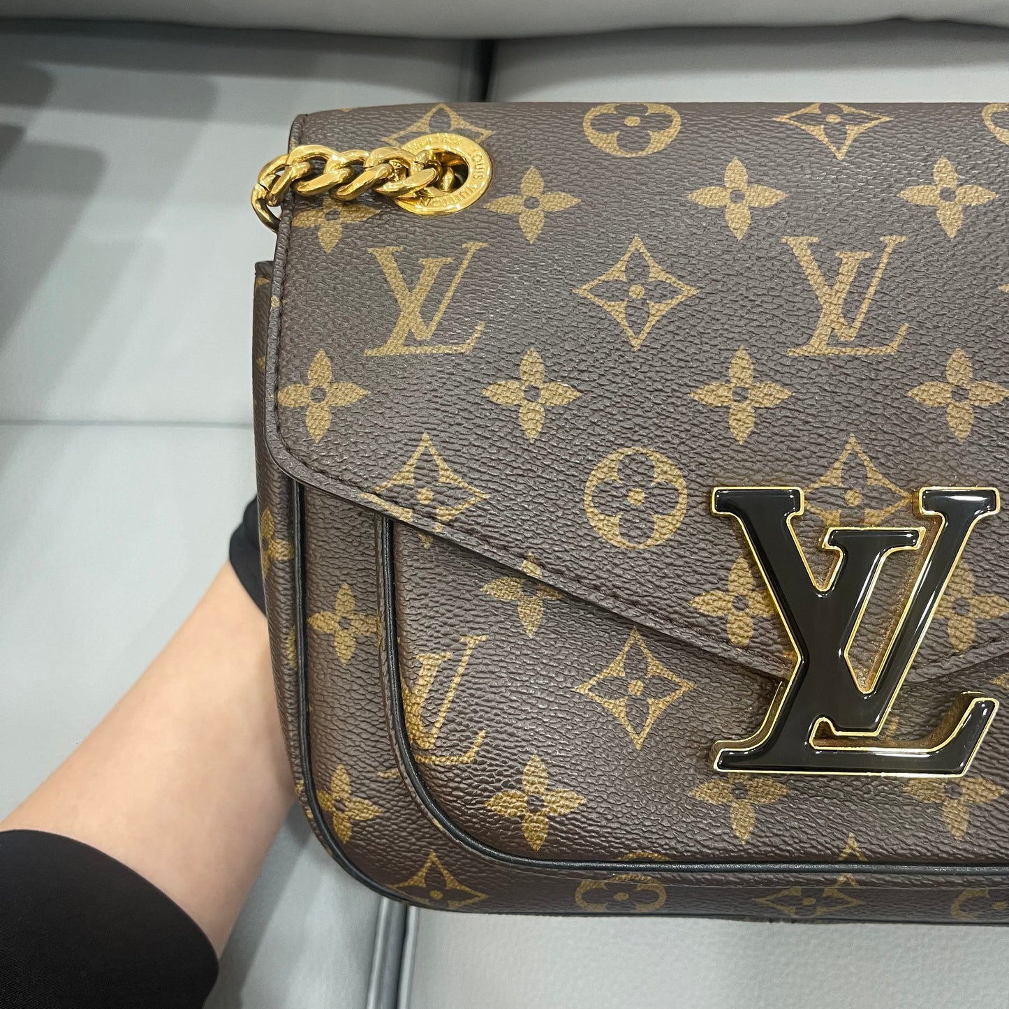 Pre-owned LV Passy Monogram A- condition