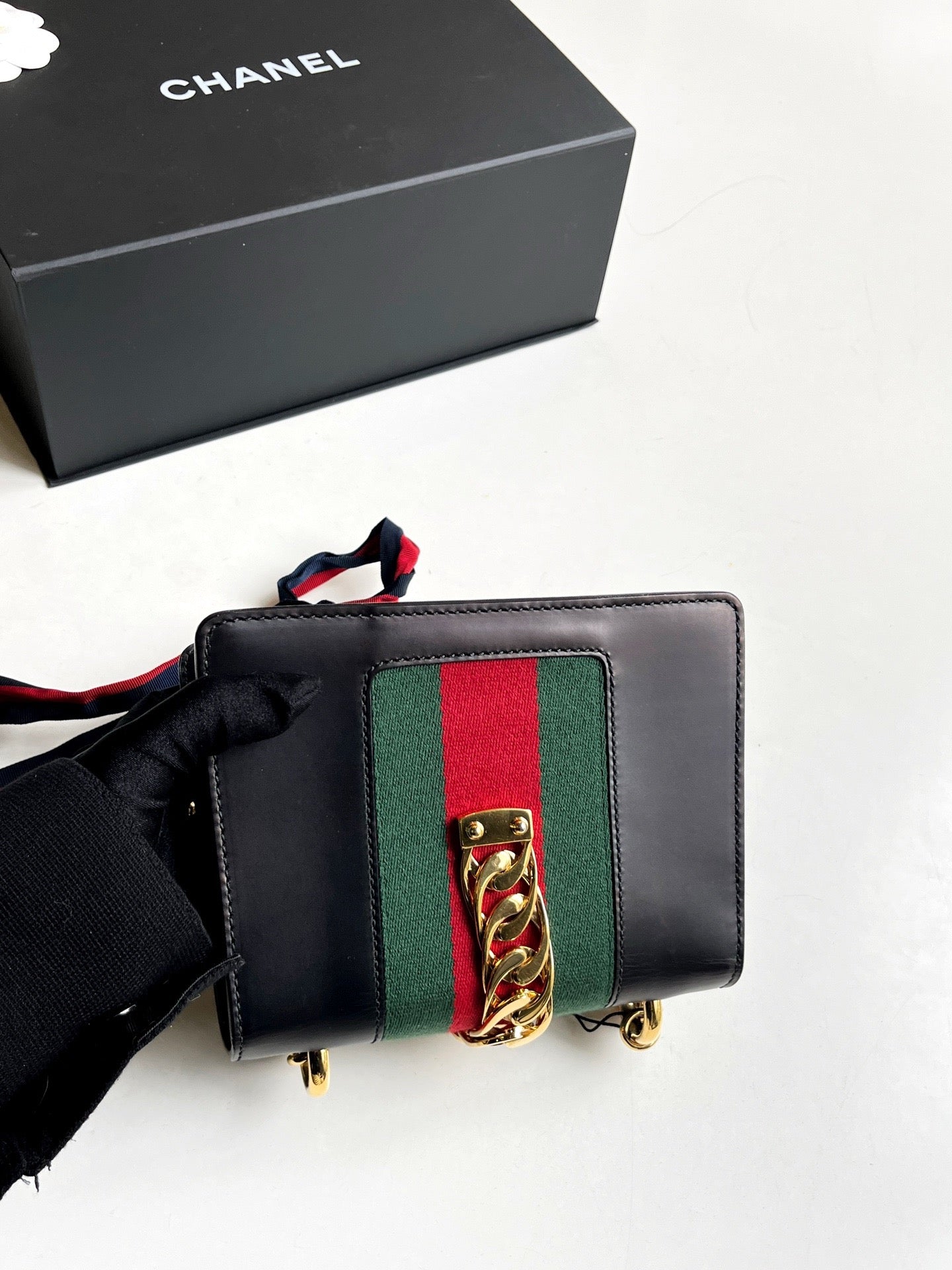 Pre-owned Gucci Sylvie Mini Cross-body Black, with ribbon and box