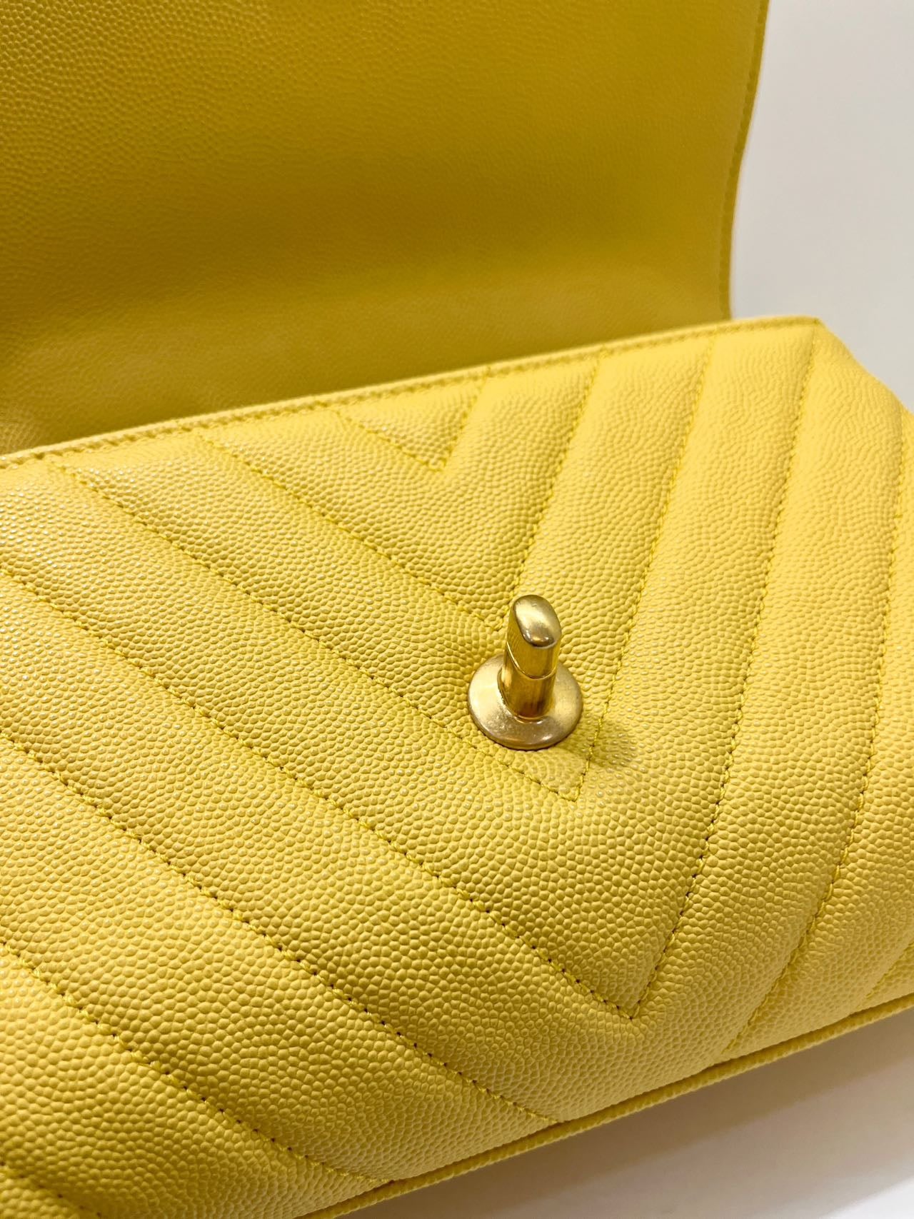 Pre-owned Chanel Coco Handle Small Yellow Chevron Quilted Caviar Leather,