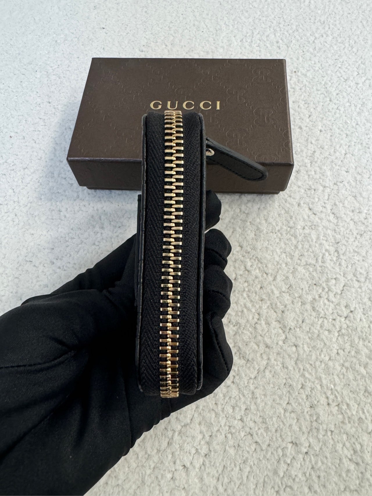 Pre-owned Gucci Small Wallet GG Embossed Black Gucissima Leather, Like New