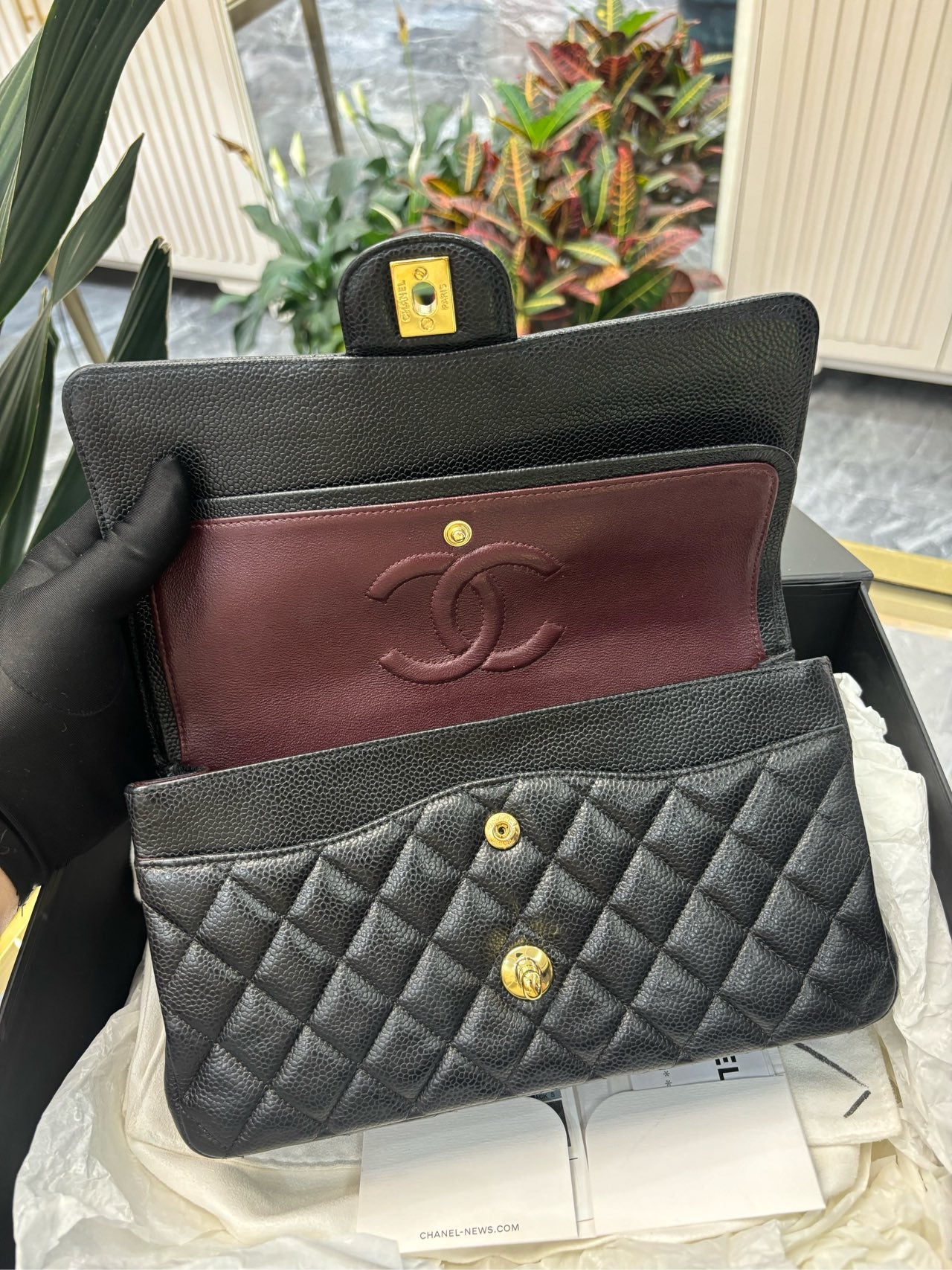 Pre-owned Chanel Classic Flap CF Medium Black Caviar Leather Golden Hw, Full Set, 2017-2018