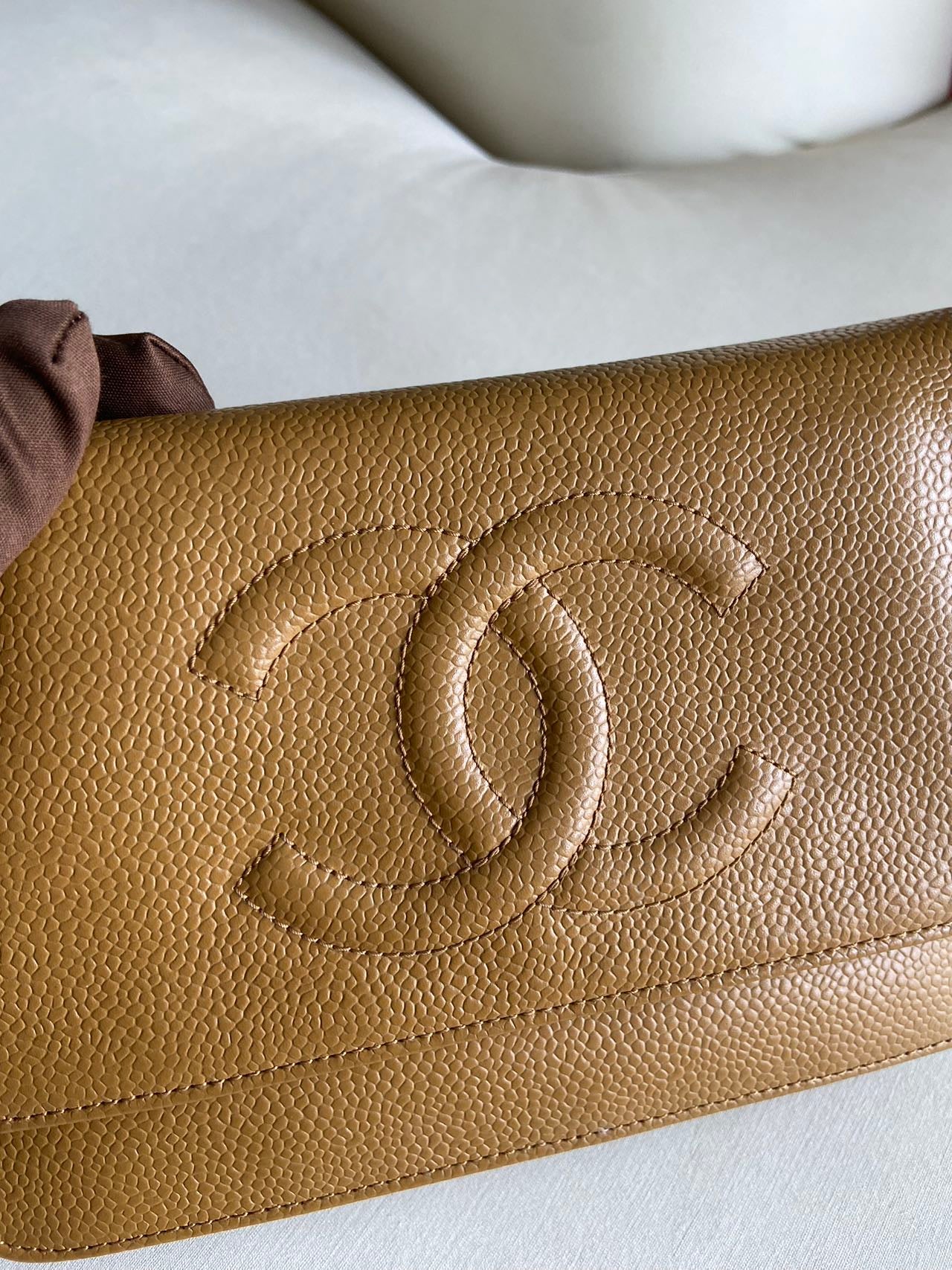 Pre-owned Chanel CC WOC Brown Caviar Leather, w/ card 2012-2013