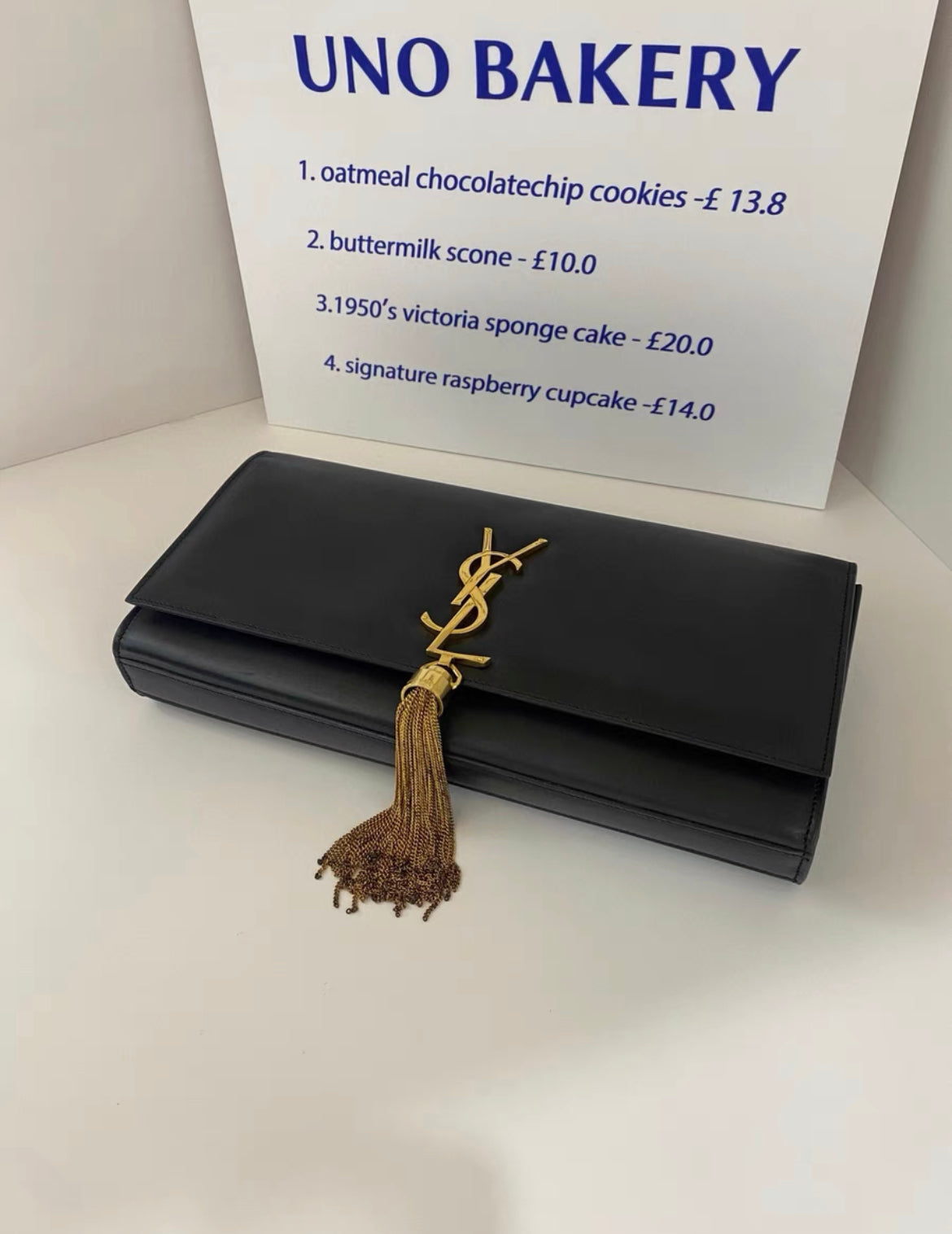 Pre-owned Yves Saint Laurent YSL Kate with tassel clutch