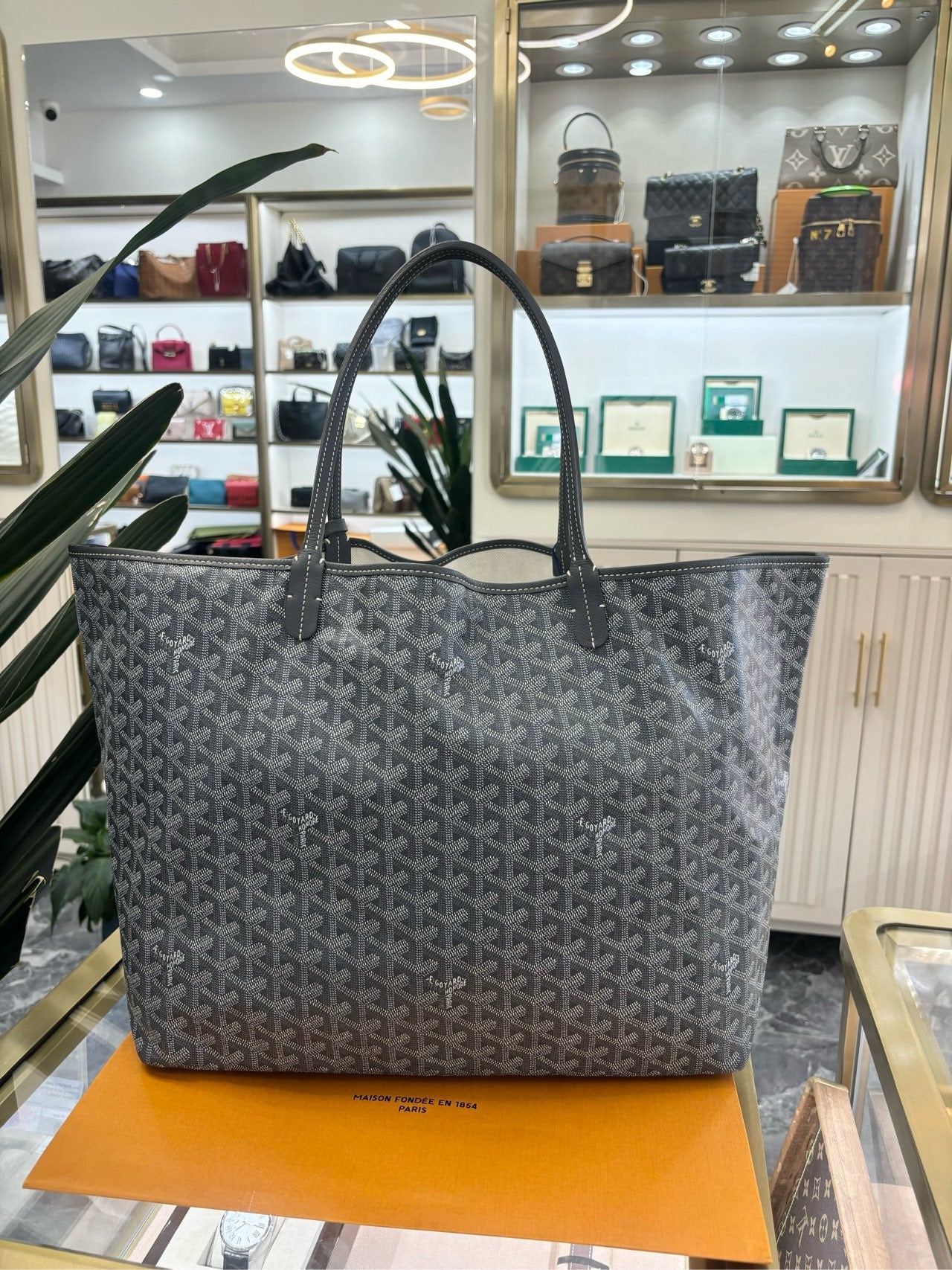 Pre-owned Goyard St Louis Tote GM Grey Monogram, w/ pouch, dust bag,