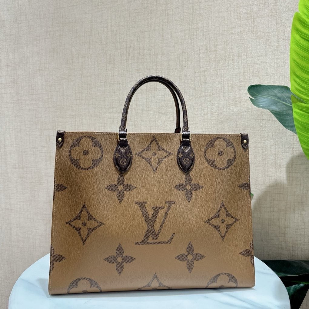 Pre-owned LV Louis Vuitton On the go GM