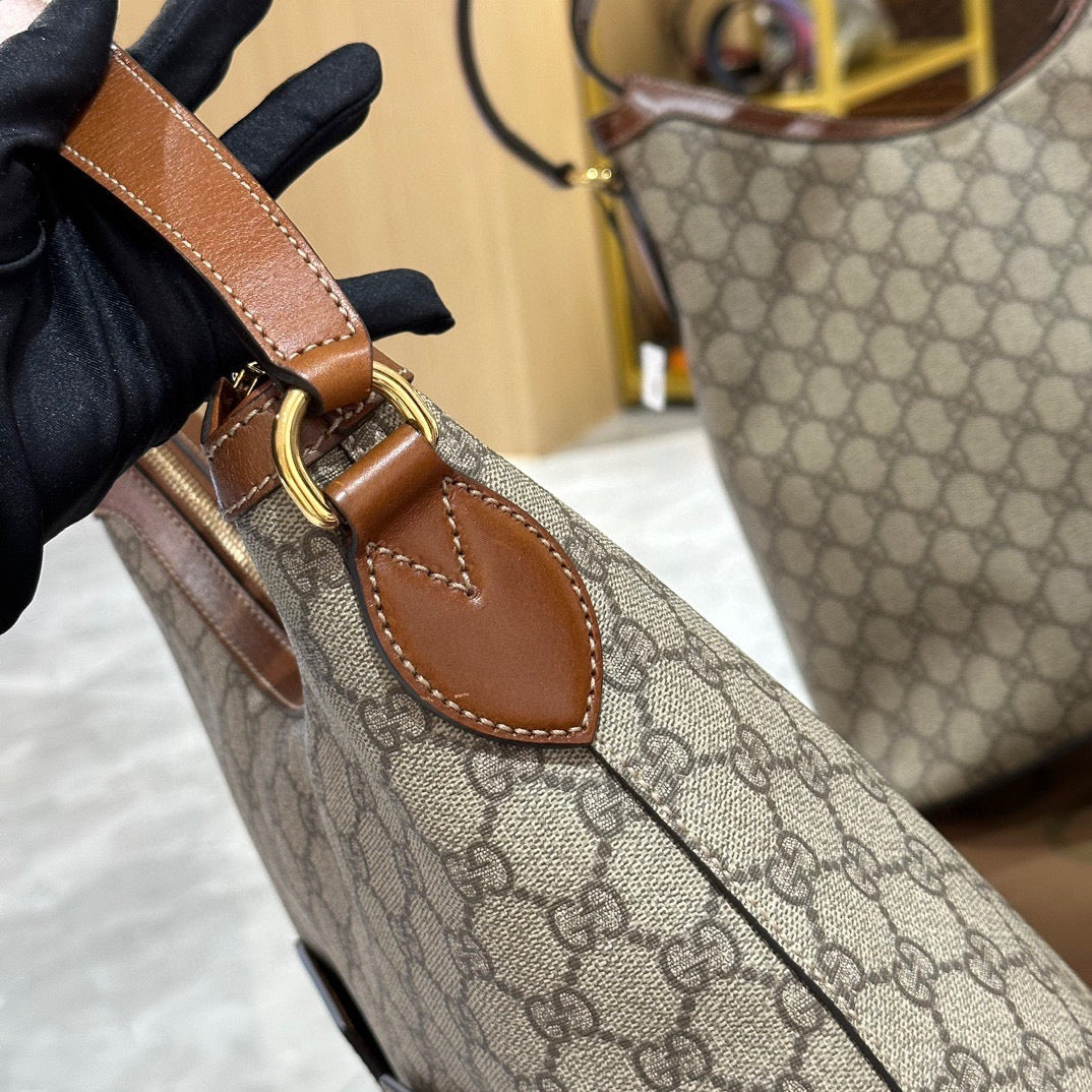 Pre-owned GG Gucci Linea A Hobo