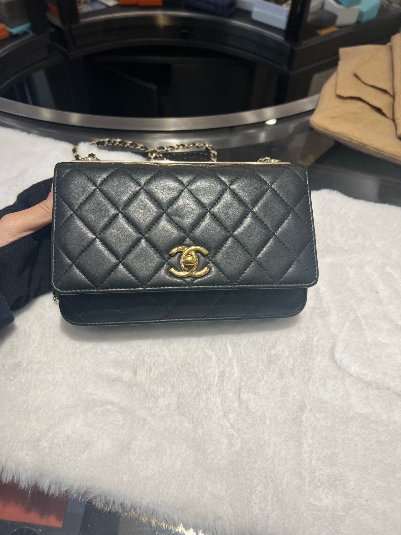 Pre-owned Chanel Trendy CC WOC in Black Lambskin w/ Golden Hardware